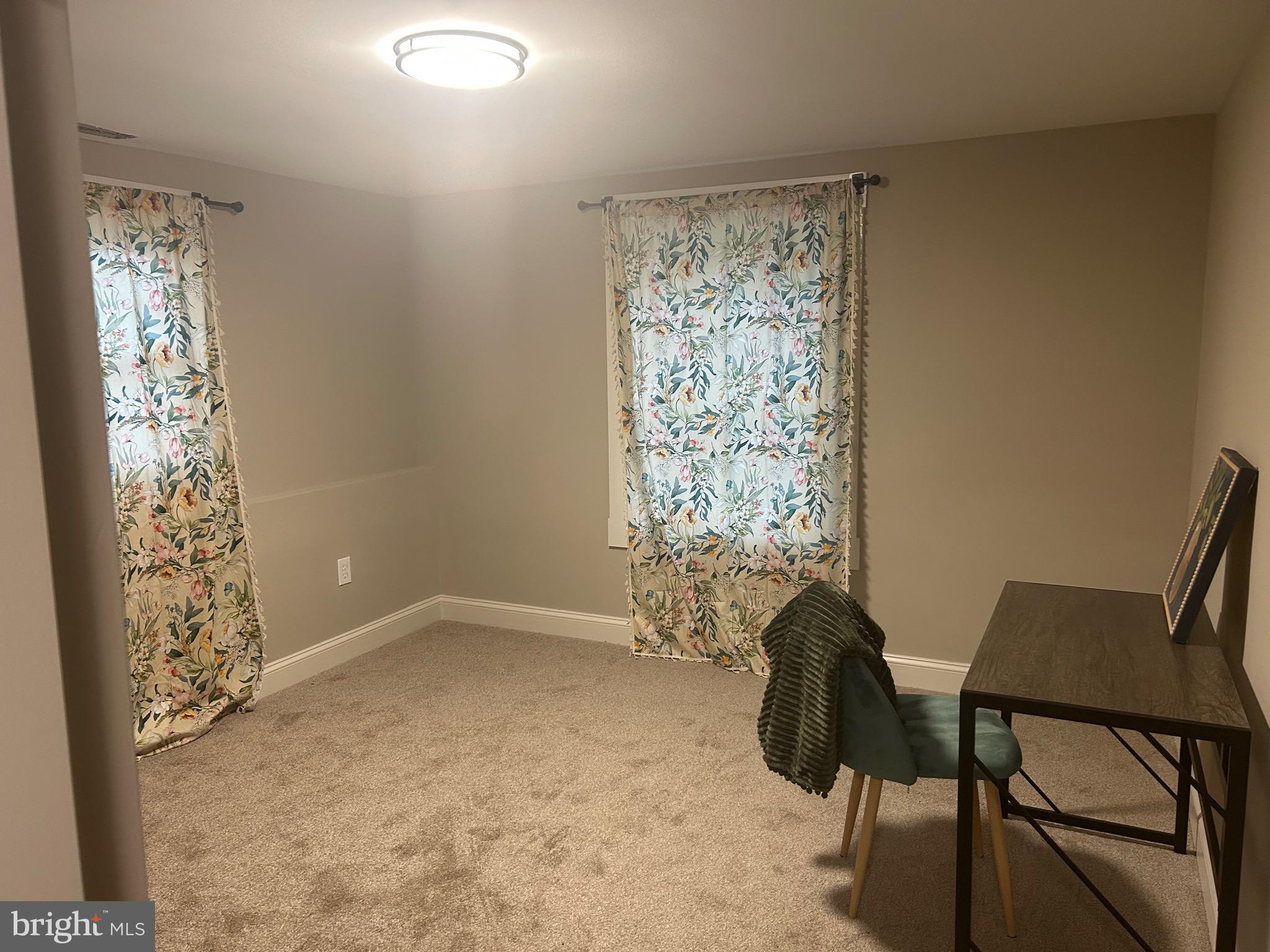 HILLSMERE SHORES - Residential