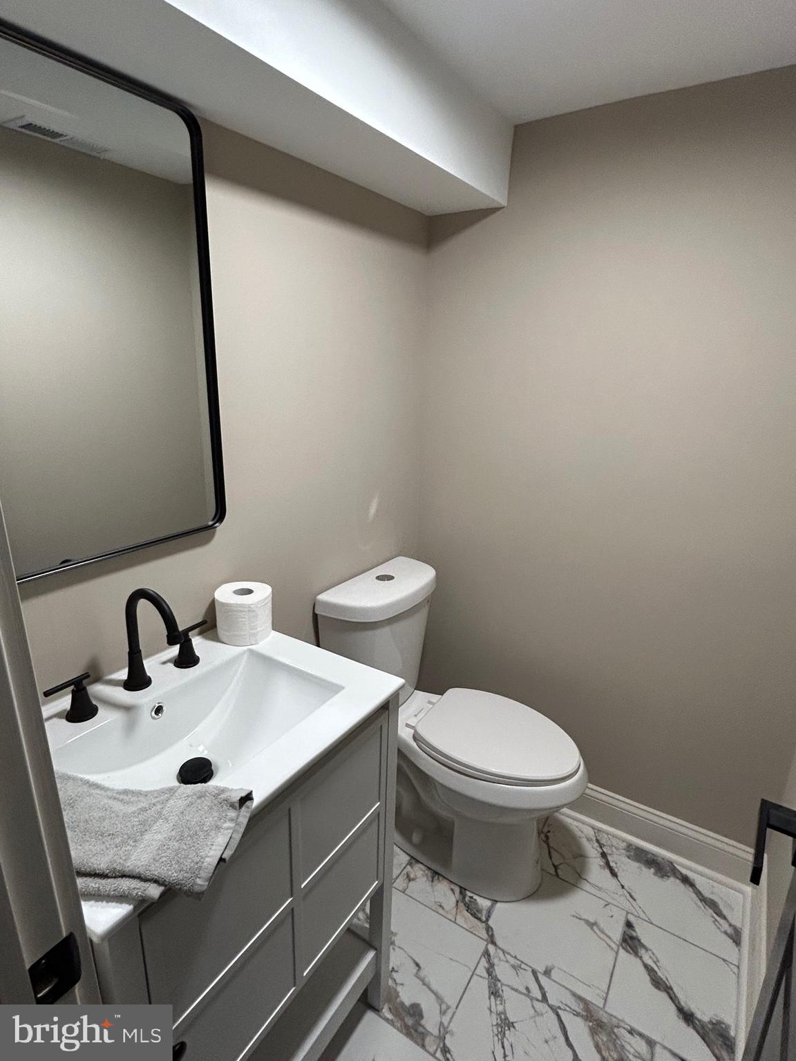 HILLSMERE SHORES - Residential