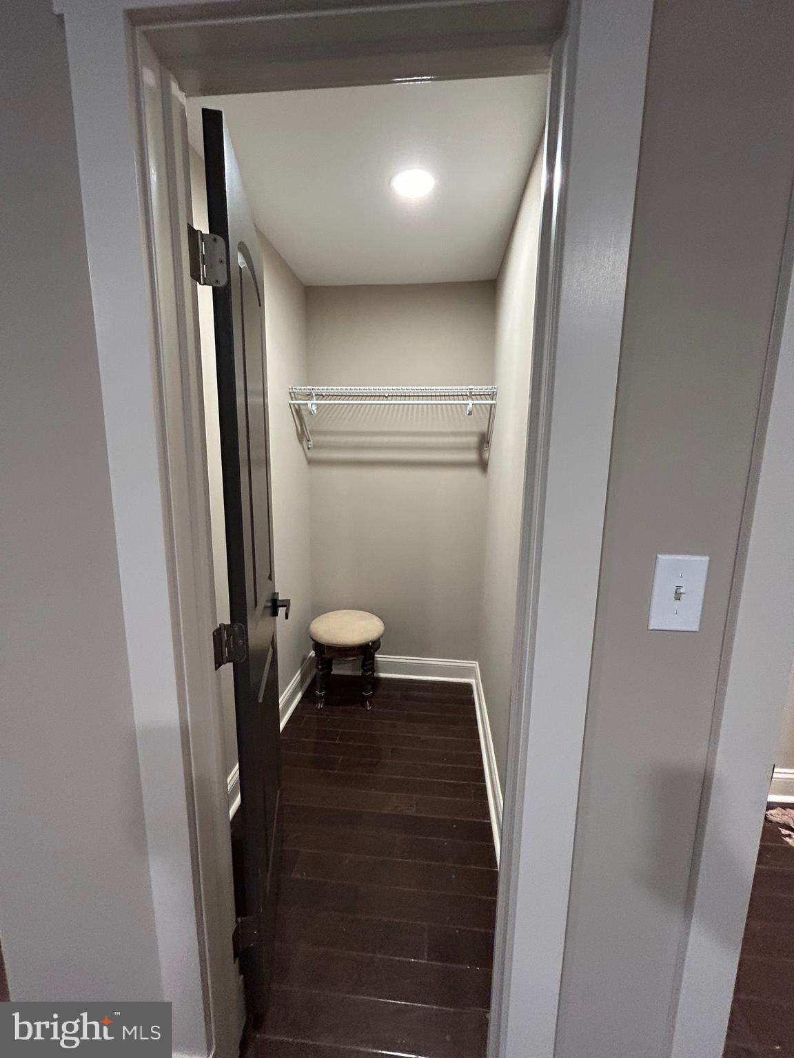 HILLSMERE SHORES - Residential