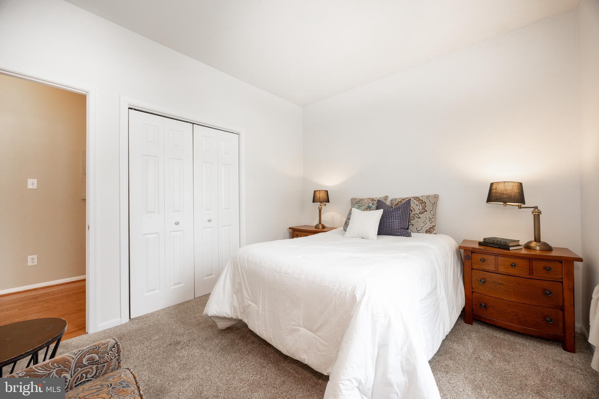 BRANFORD VILLAGE - Residential