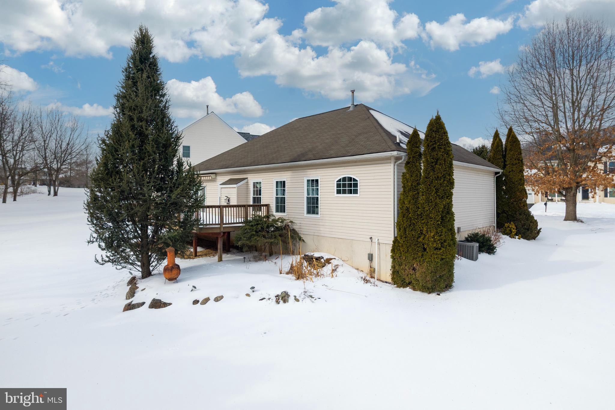 BRANFORD VILLAGE - Residential