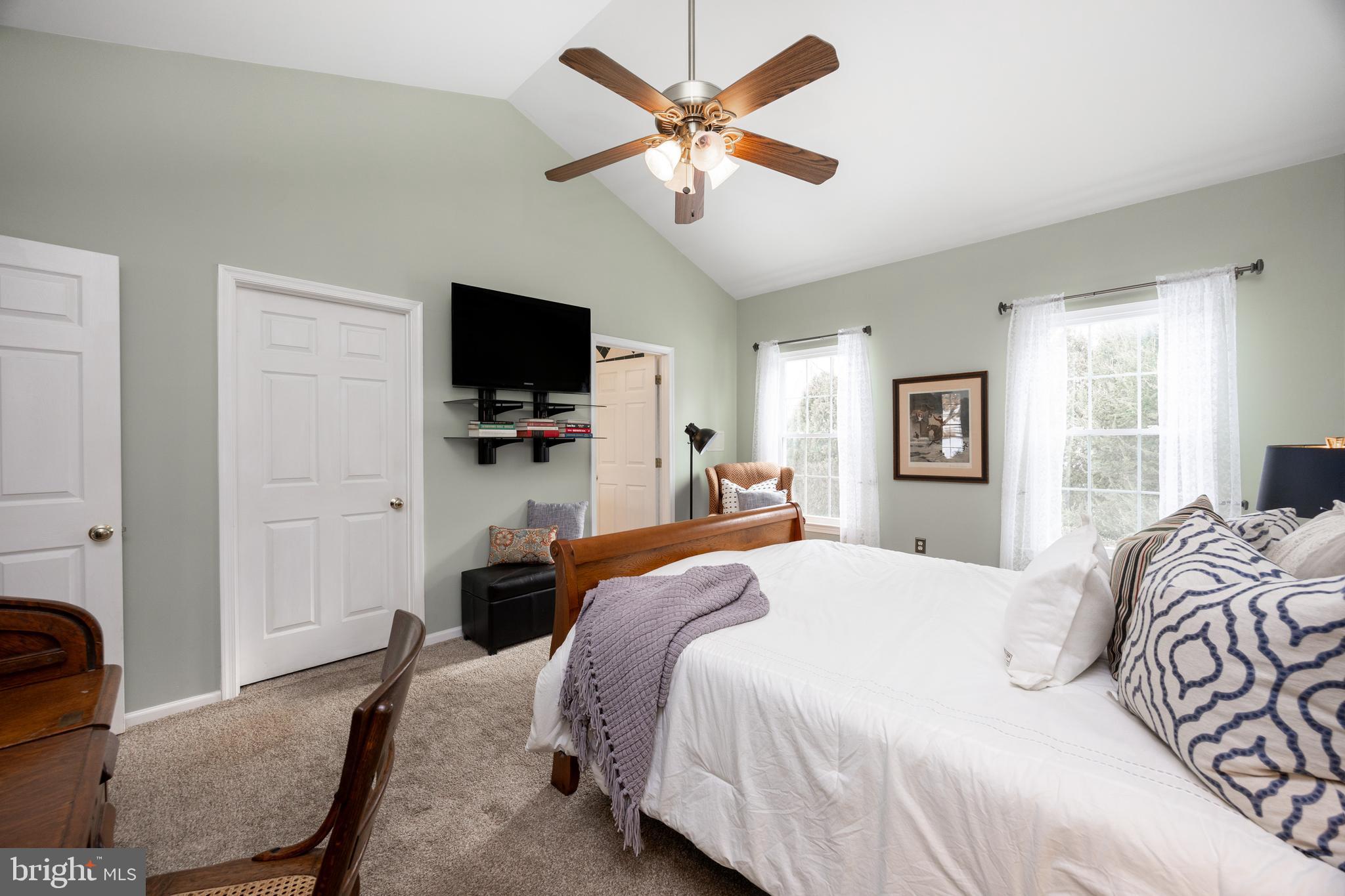 BRANFORD VILLAGE - Residential