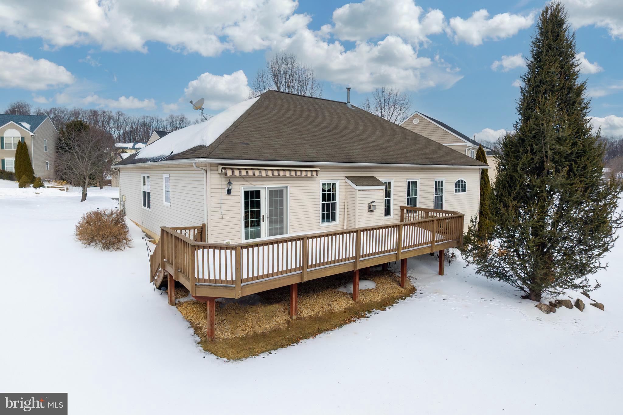 BRANFORD VILLAGE - Residential