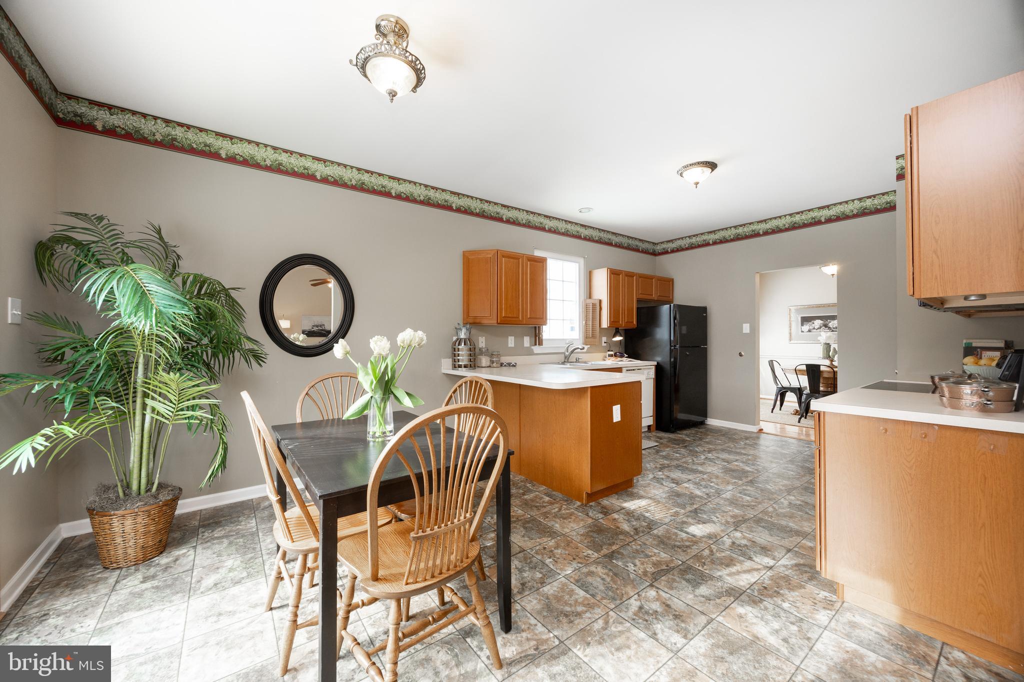 BRANFORD VILLAGE - Residential