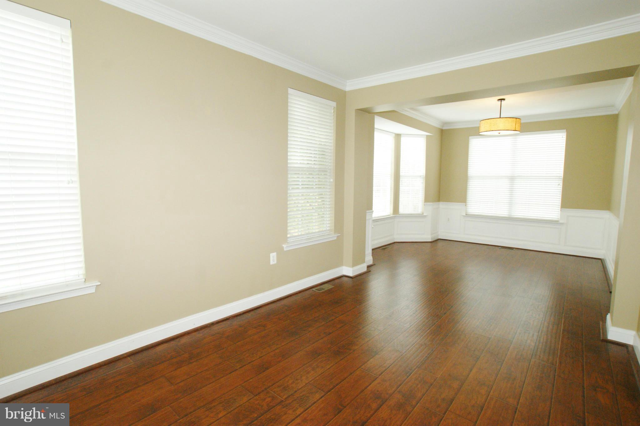 POTOMAC CROSSING - Residential Lease