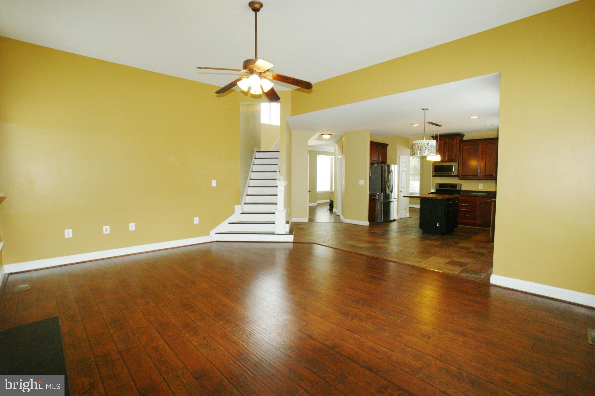 POTOMAC CROSSING - Residential Lease