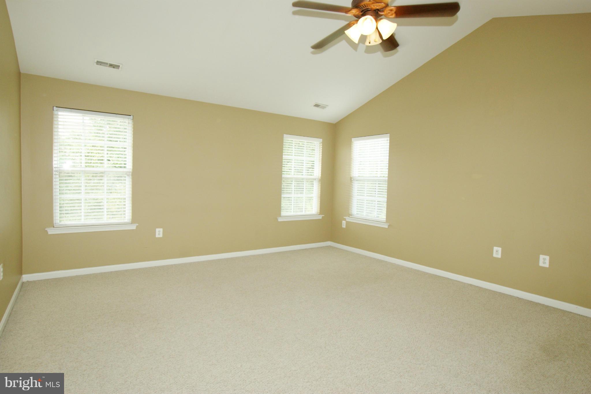 POTOMAC CROSSING - Residential Lease