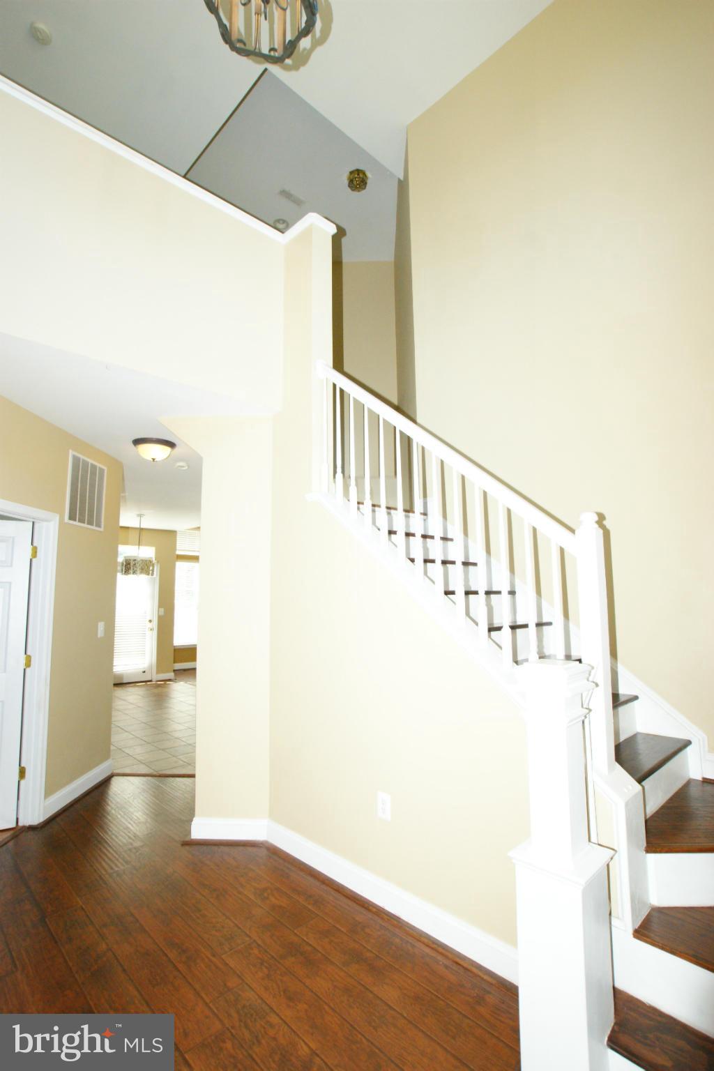 POTOMAC CROSSING - Residential Lease