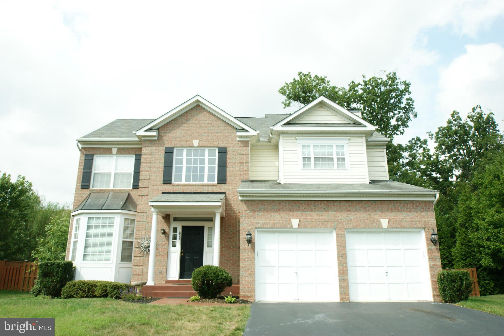 POTOMAC CROSSING - Residential Lease