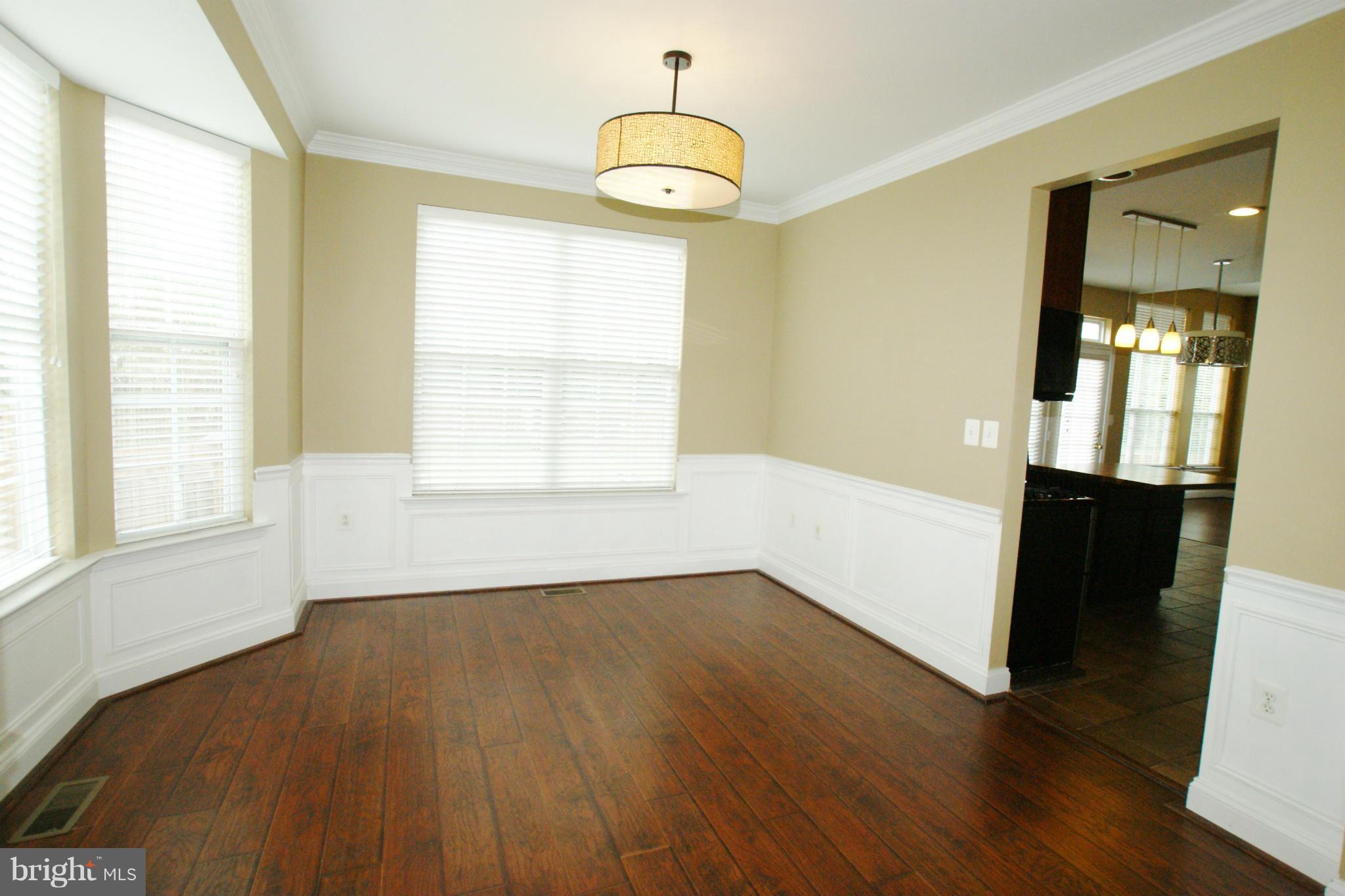 POTOMAC CROSSING - Residential Lease