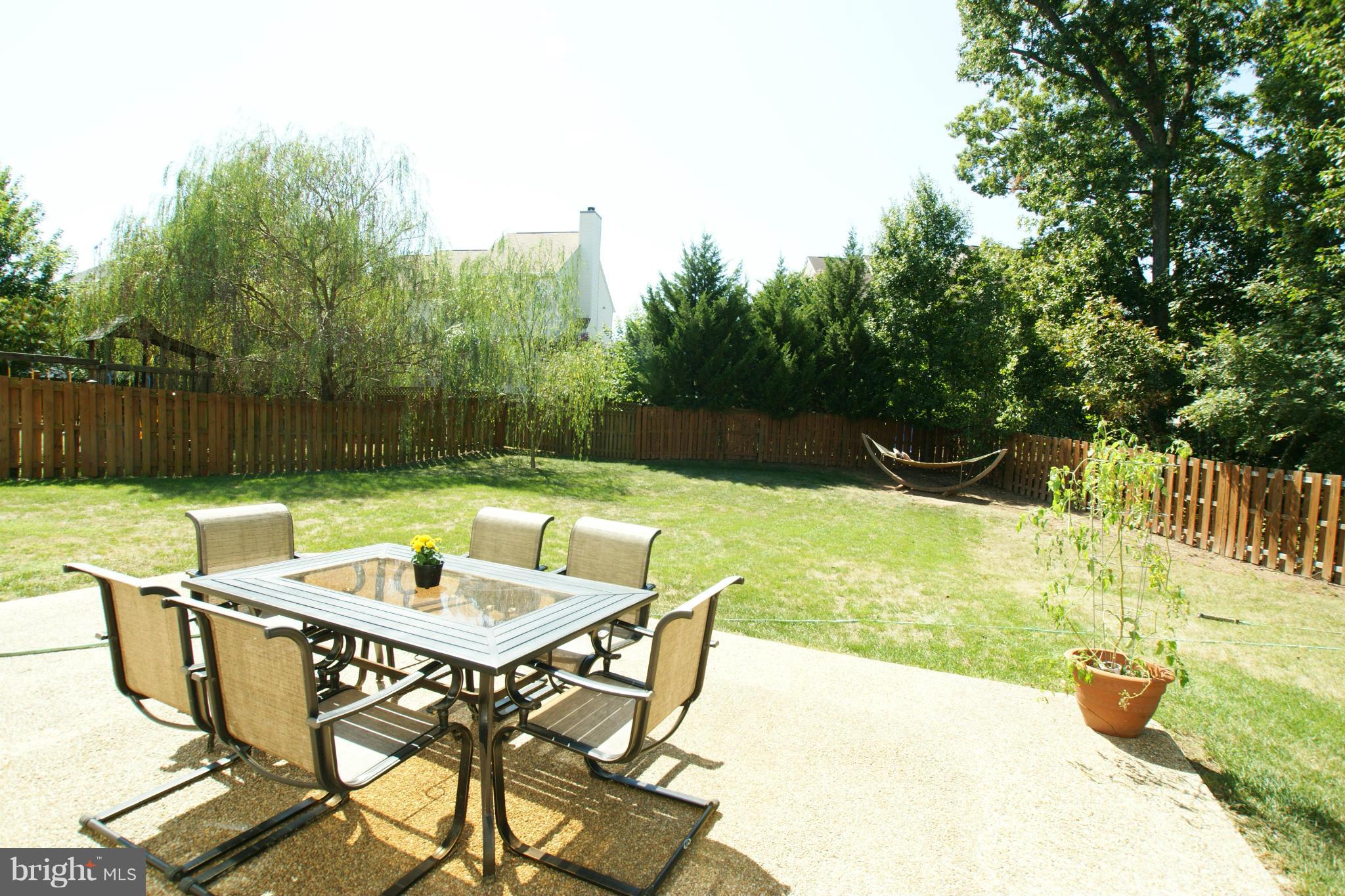 POTOMAC CROSSING - Residential Lease