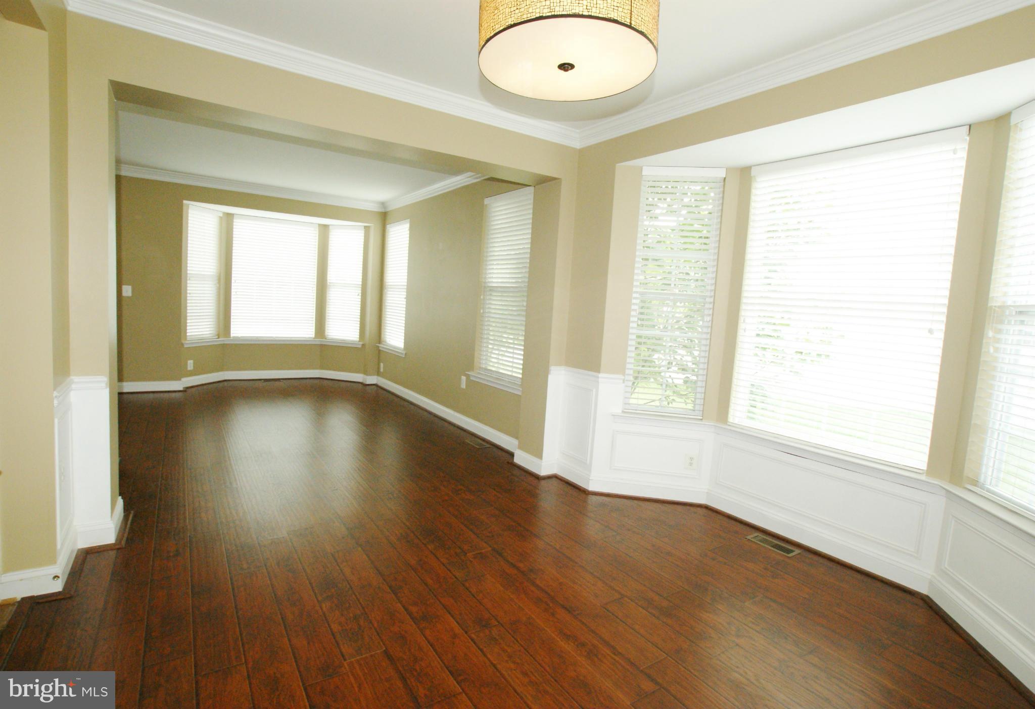 POTOMAC CROSSING - Residential Lease