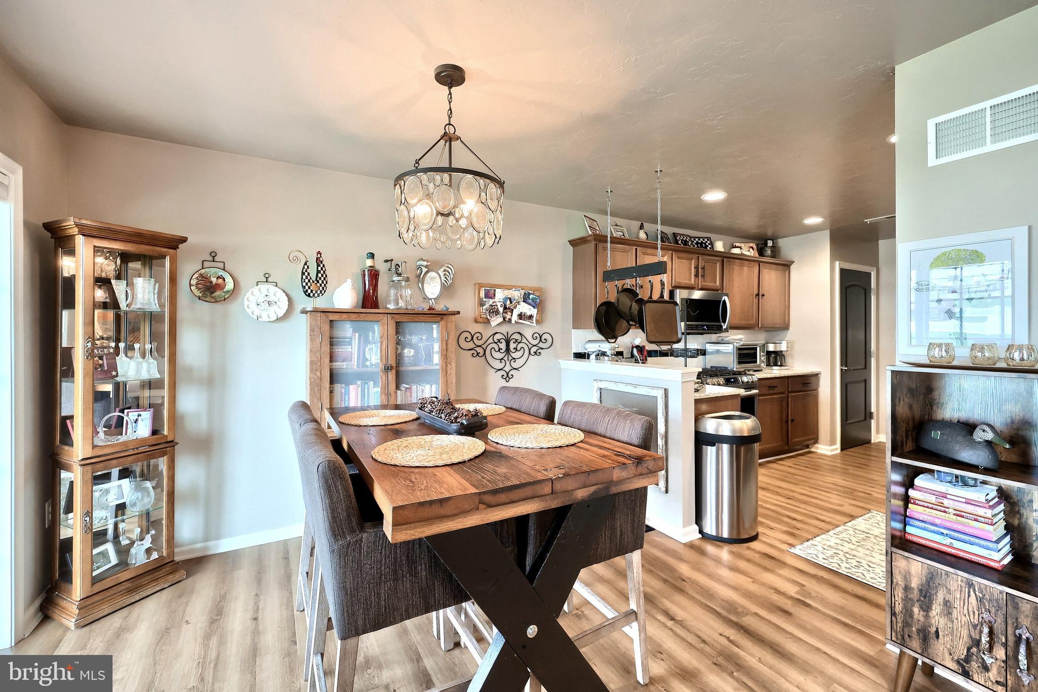 JACKSON HEIGHTS - Residential