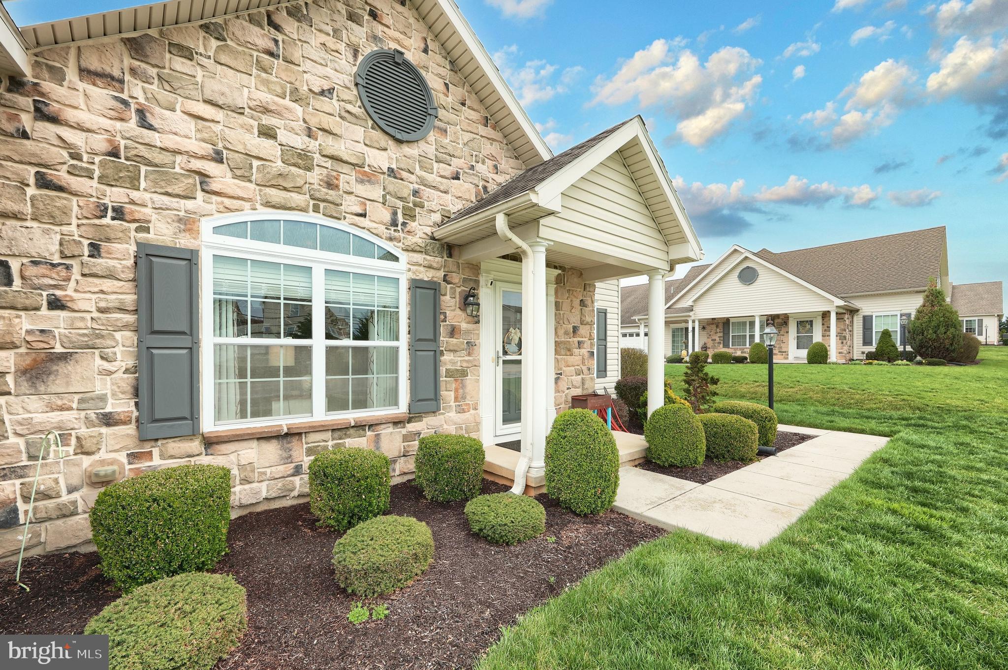 JACKSON HEIGHTS - Residential