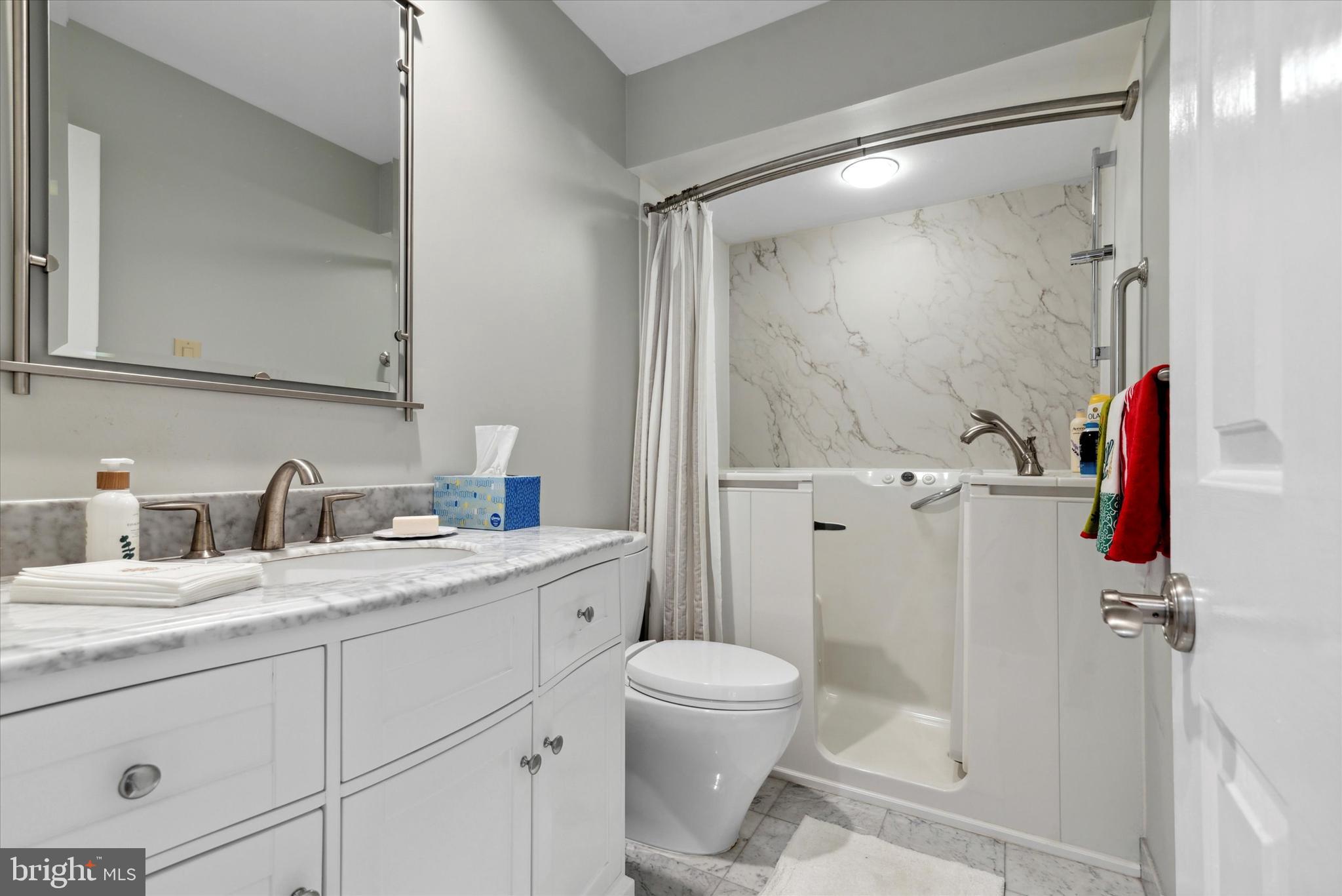 WHITPAIN FARM - Residential