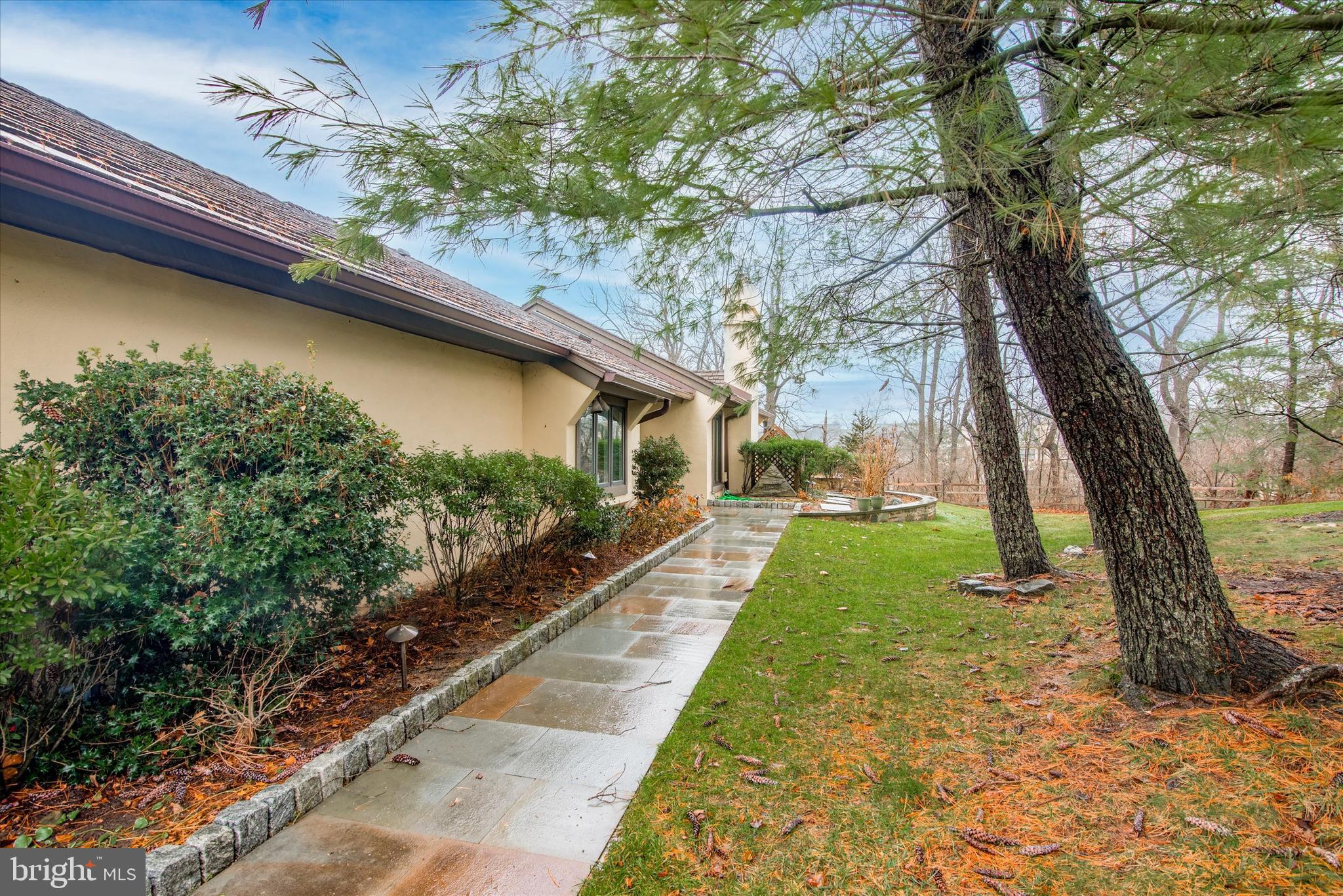 WHITPAIN FARM - Residential