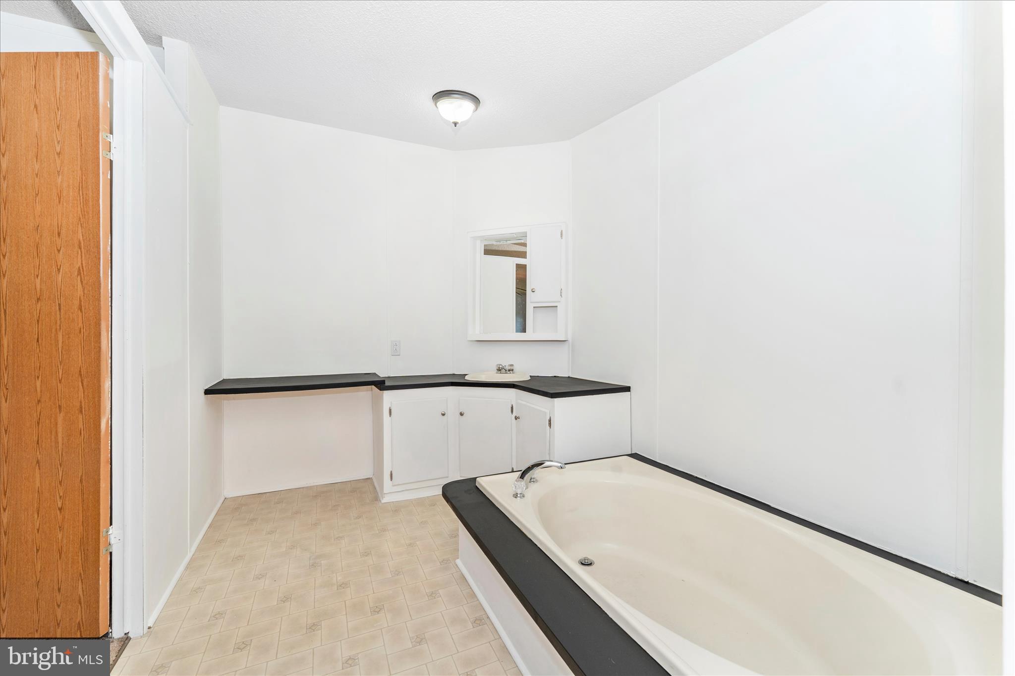 HIGHLAND MANOR - Residential