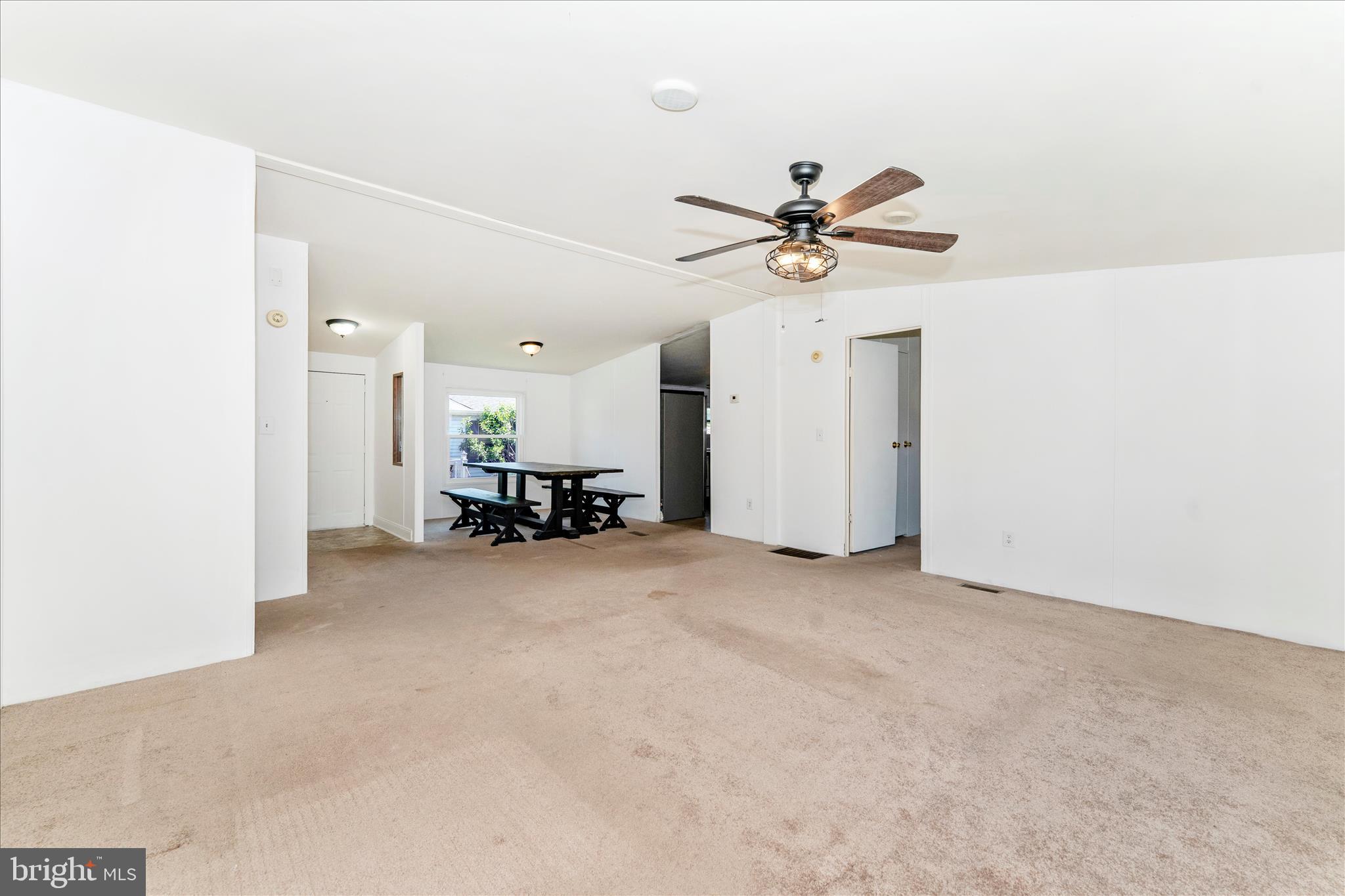 HIGHLAND MANOR - Residential