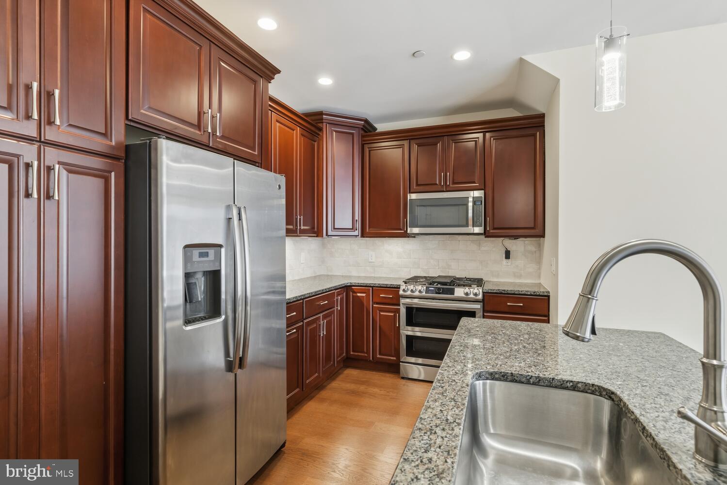 BROWNSTONES AT VF - Residential