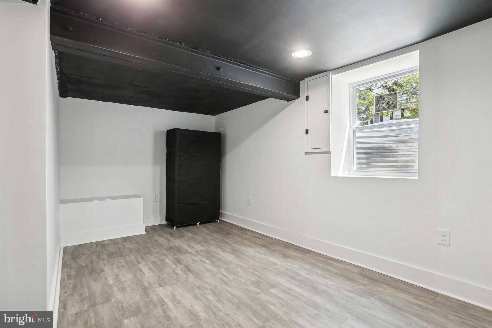 EDNOR GARDENS - LAKESIDE - Residential