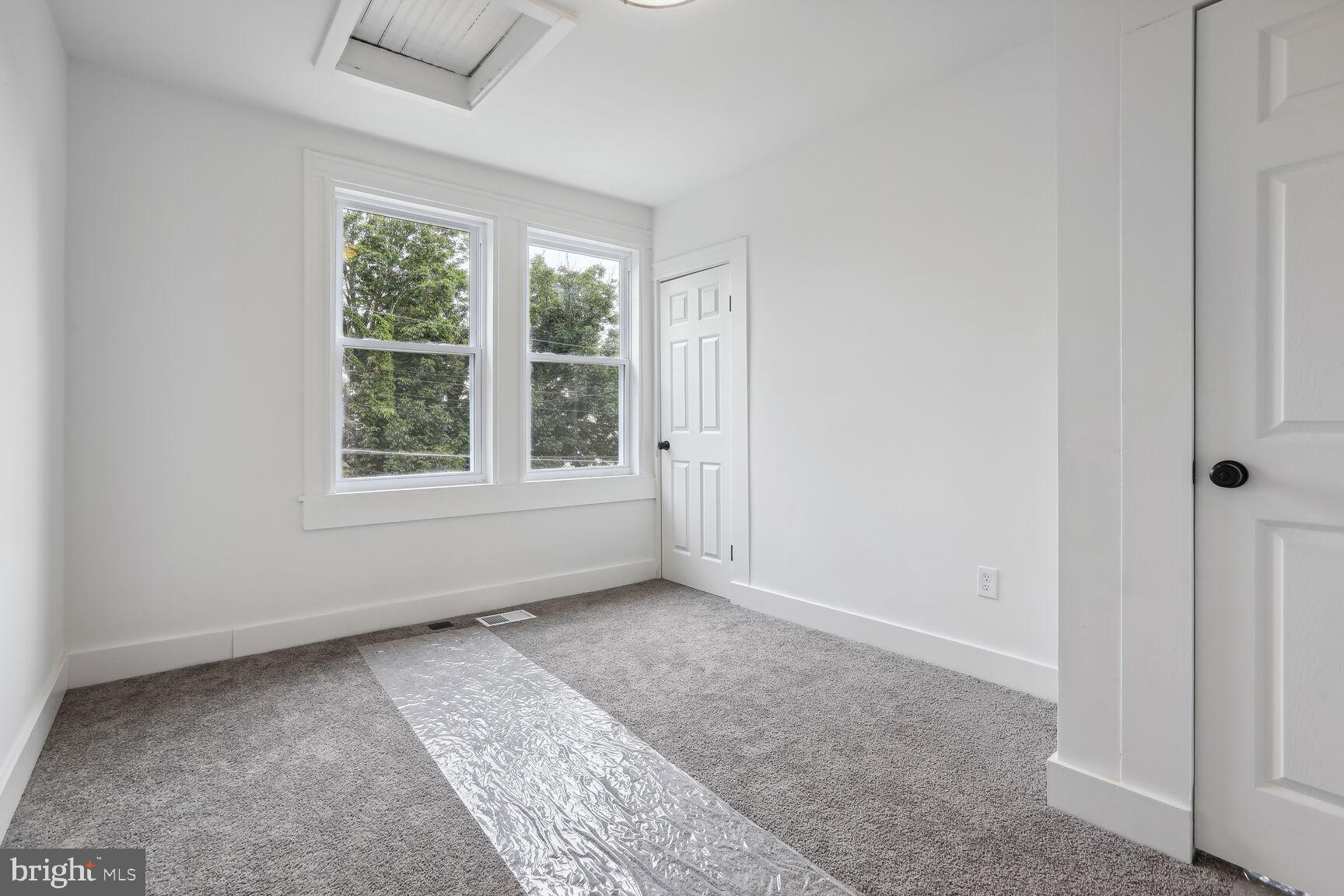 EDNOR GARDENS - LAKESIDE - Residential