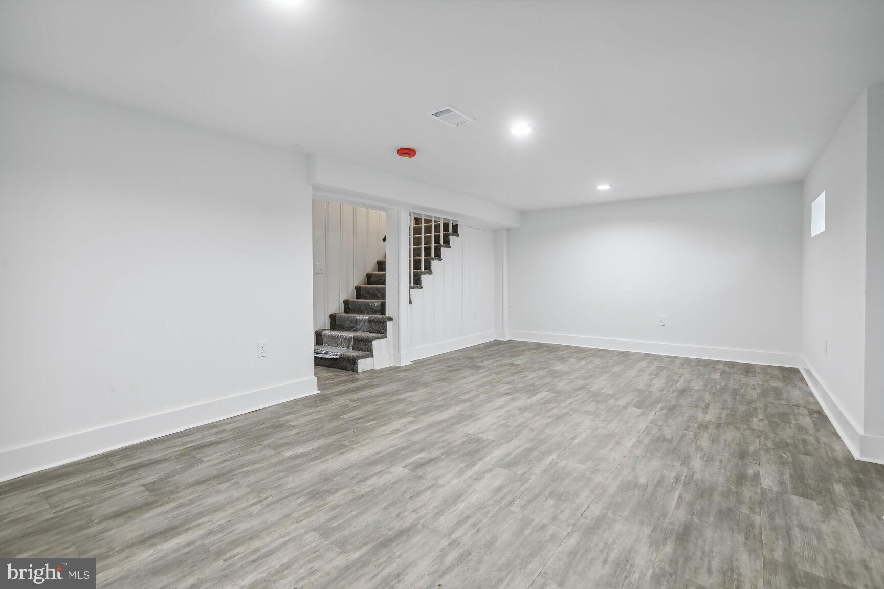 EDNOR GARDENS - LAKESIDE - Residential