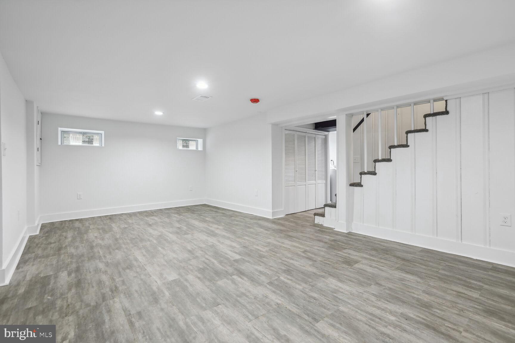 EDNOR GARDENS - LAKESIDE - Residential