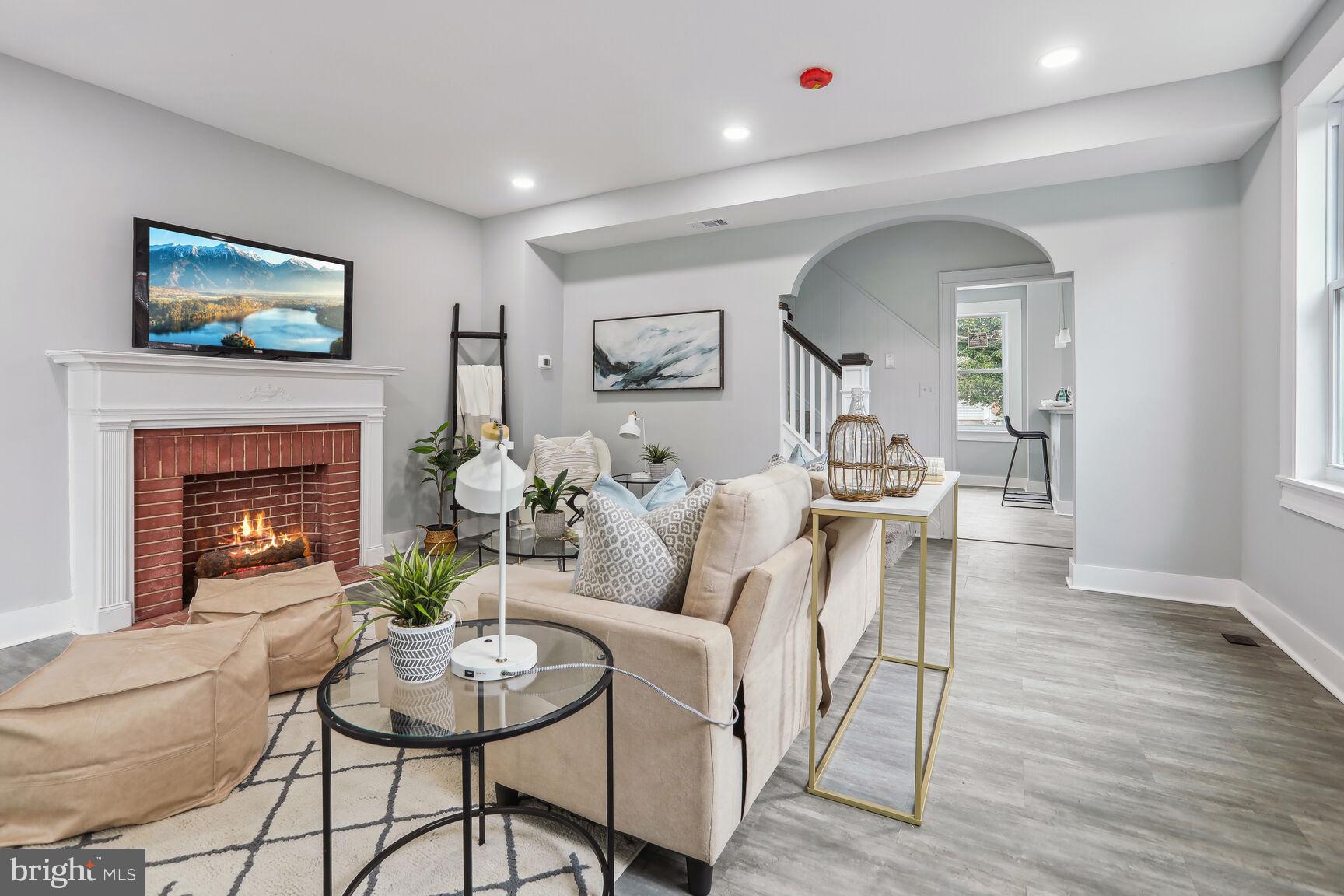 EDNOR GARDENS - LAKESIDE - Residential