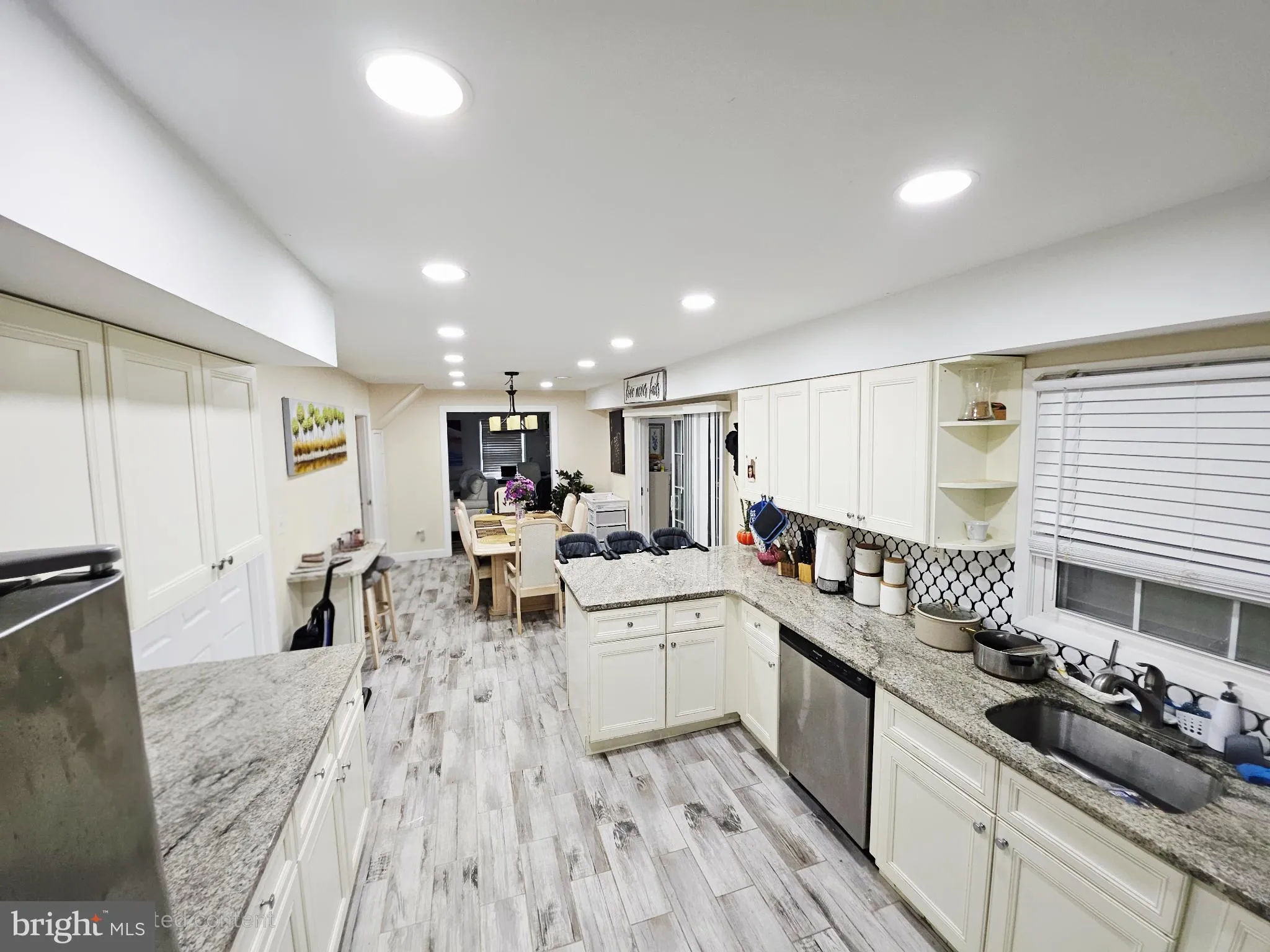 Willingboro, New Jersey 08046, United States, 4 Bedrooms Bedrooms, ,3 BathroomsBathrooms,Residential,Active,159928