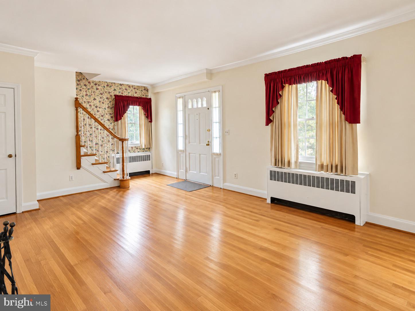 708 DRYDEN DRIVE