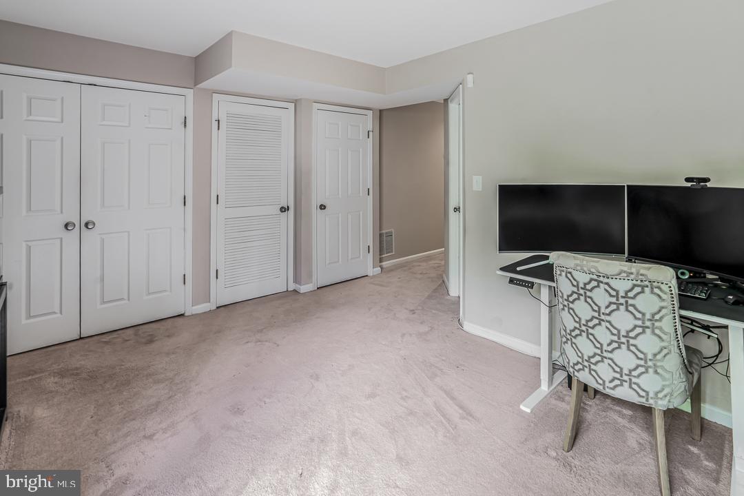 KINGS GRANT - Residential