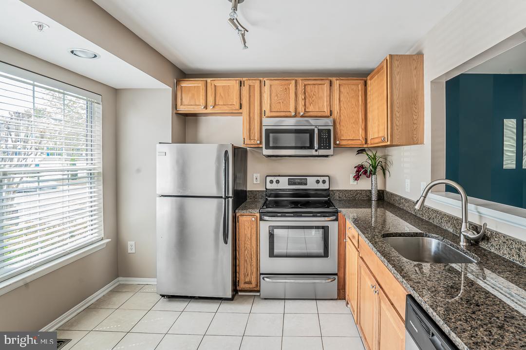 KINGS GRANT - Residential