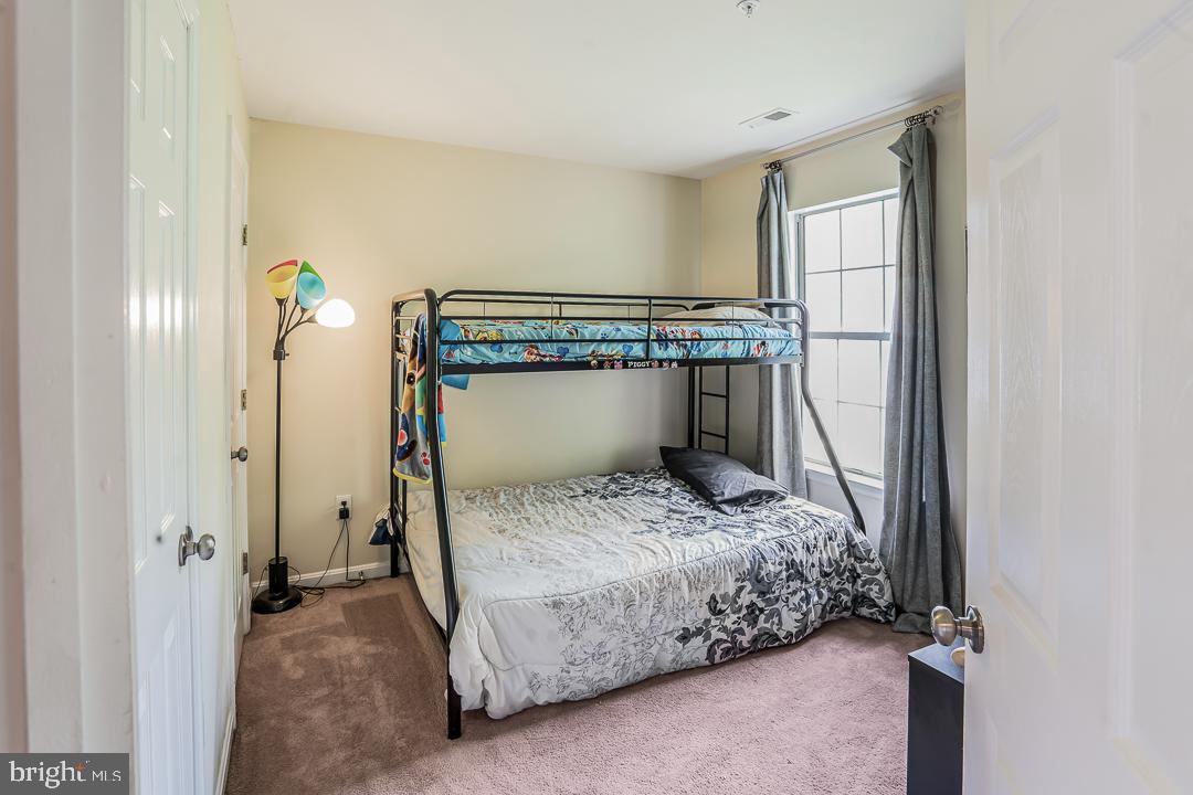 KINGS GRANT - Residential