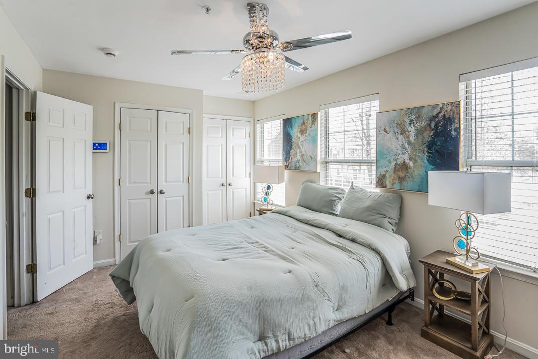 KINGS GRANT - Residential