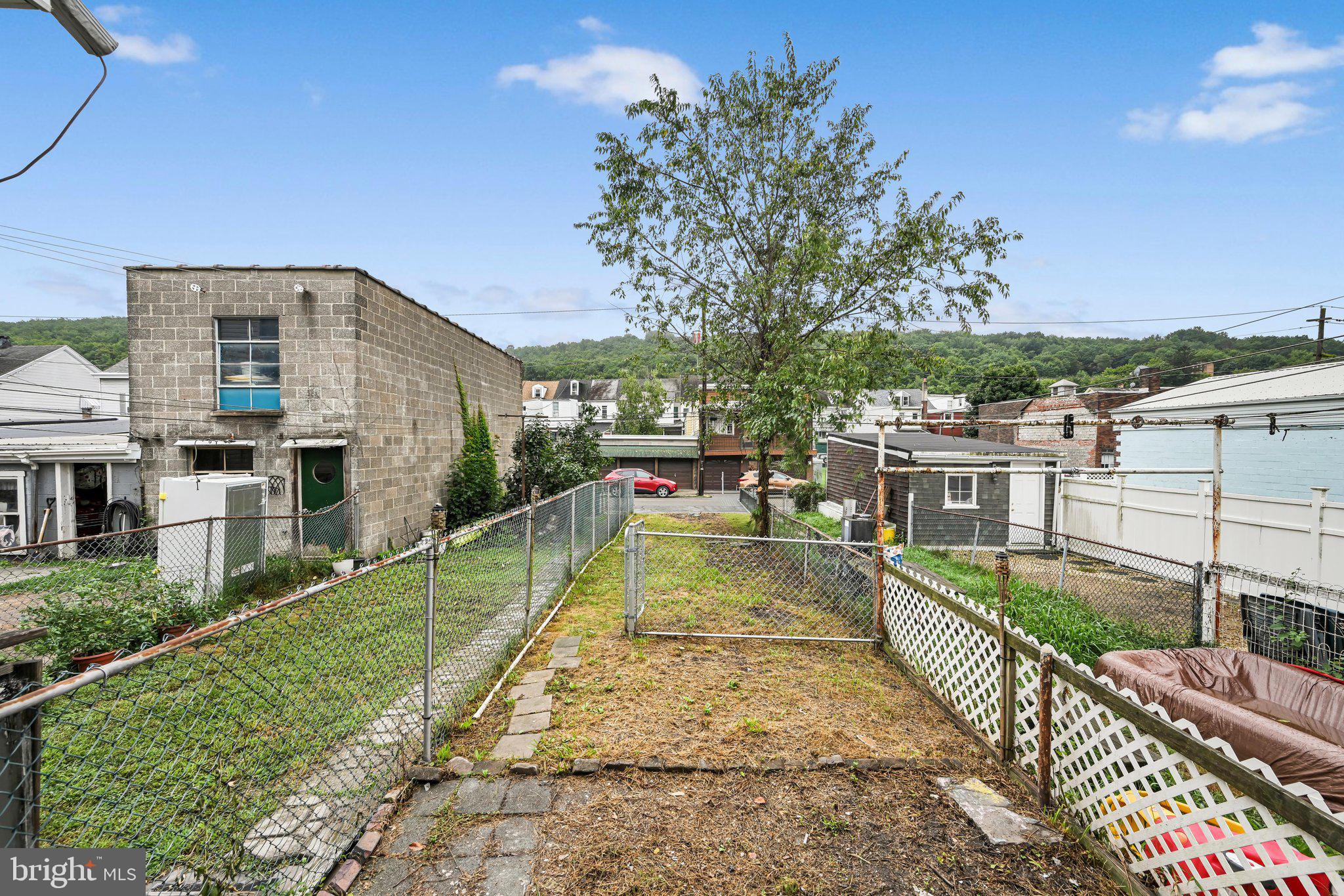 620 E CENTRE STREET