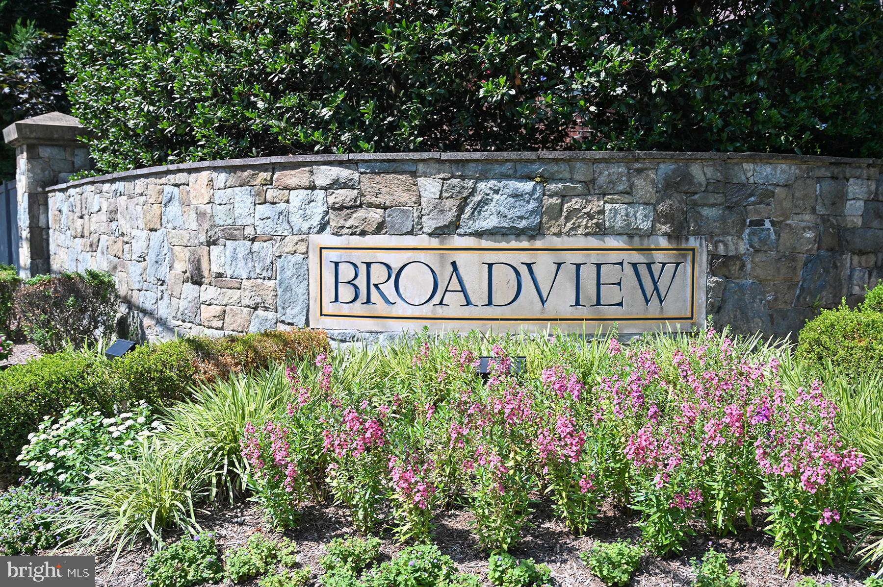 BROADVIEW ESTATES - Residential