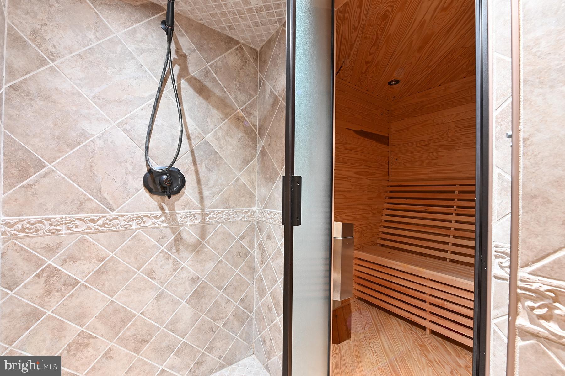 BROADVIEW ESTATES - Residential