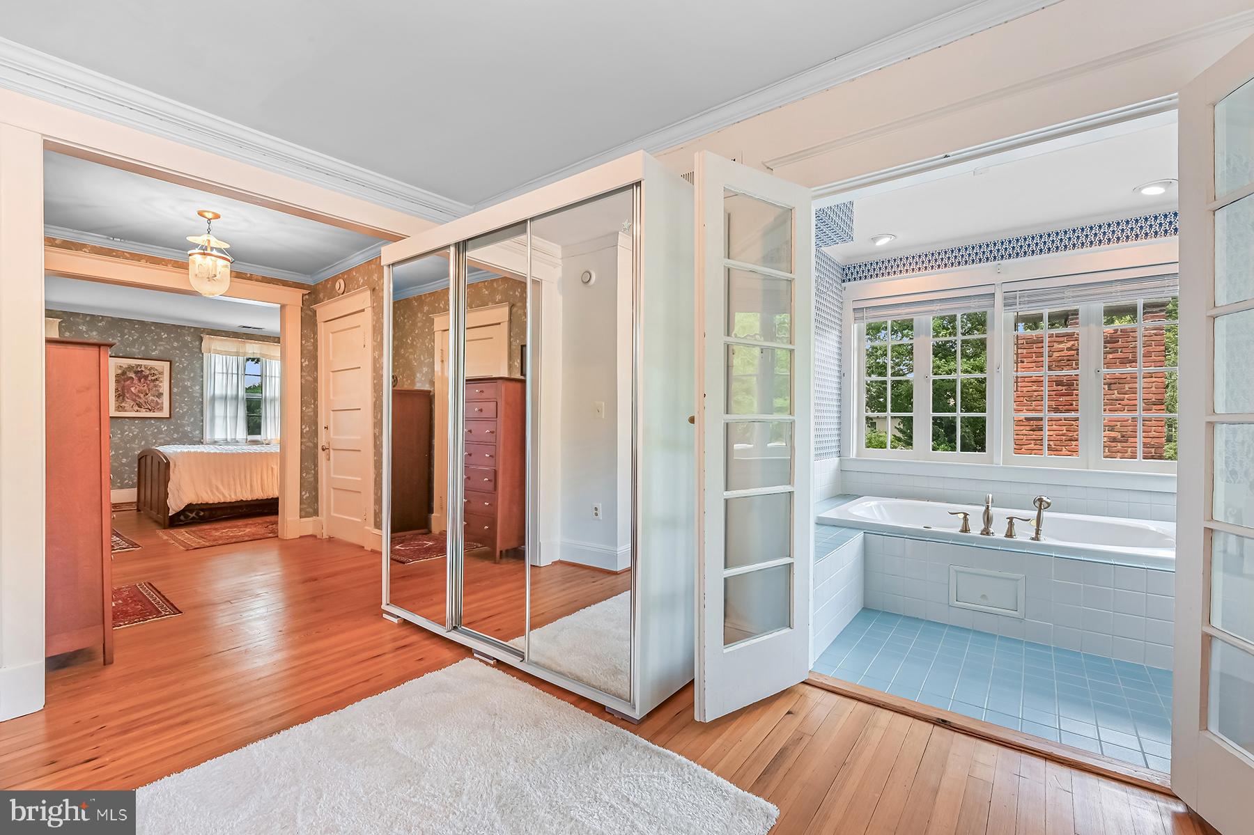 BROADVIEW ESTATES - Residential