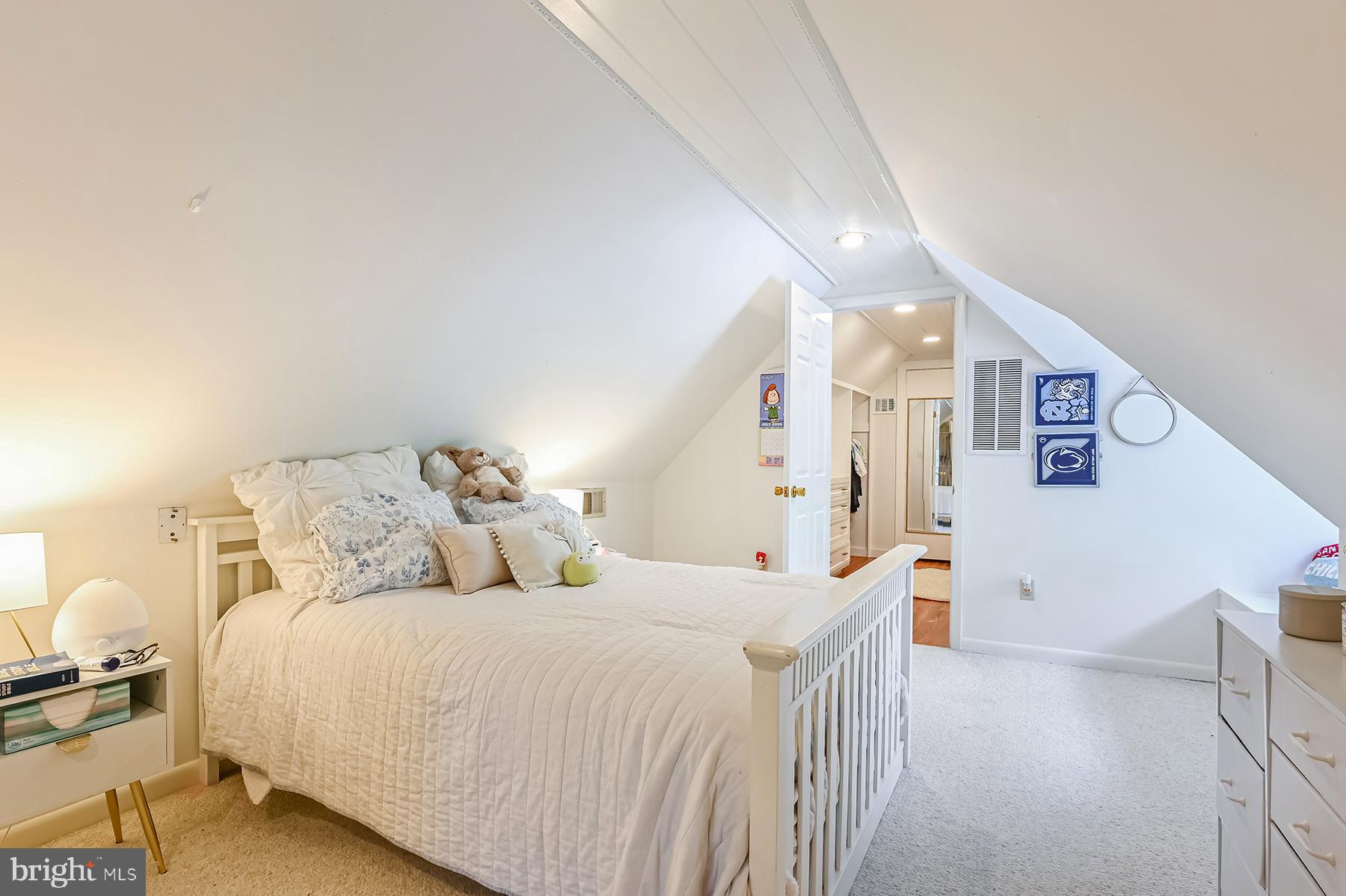 BROADVIEW ESTATES - Residential