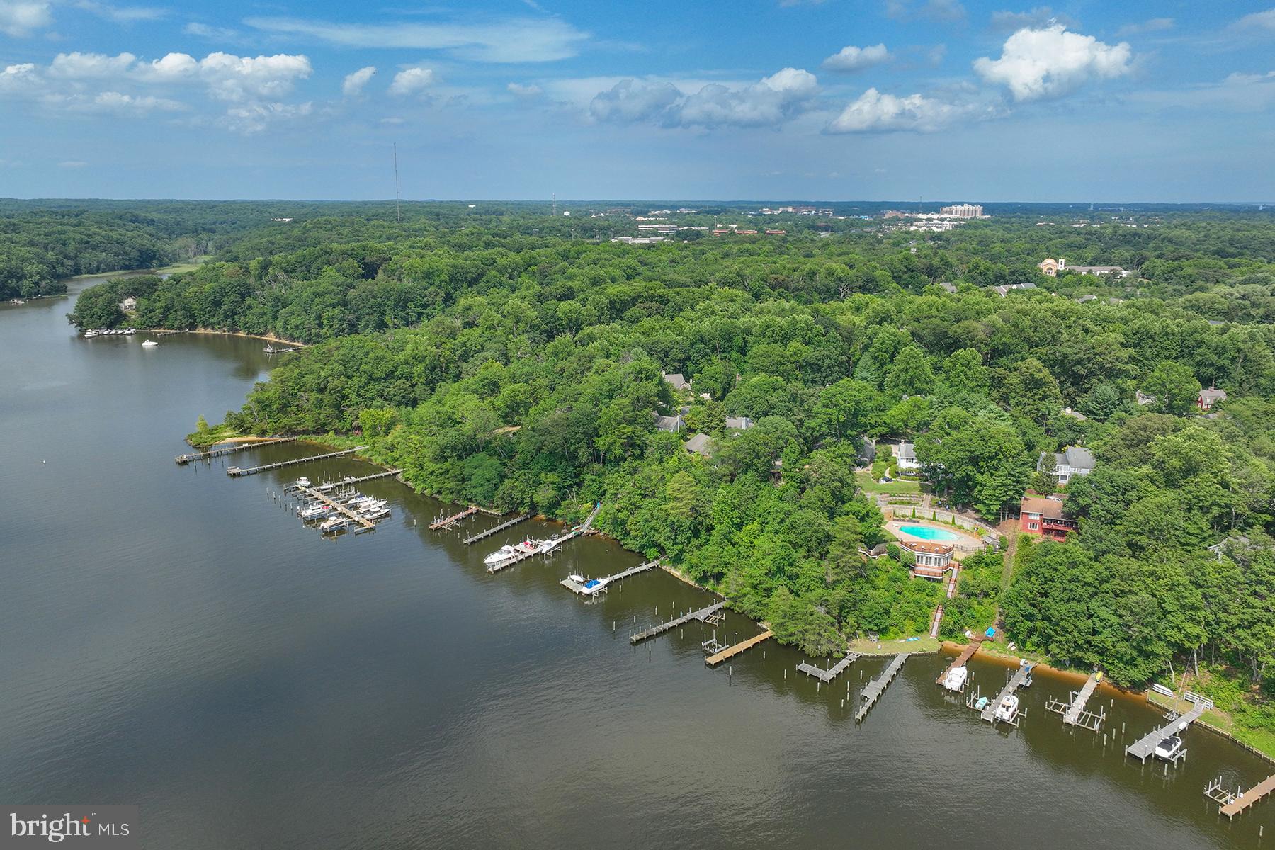 BROADVIEW ESTATES - Residential