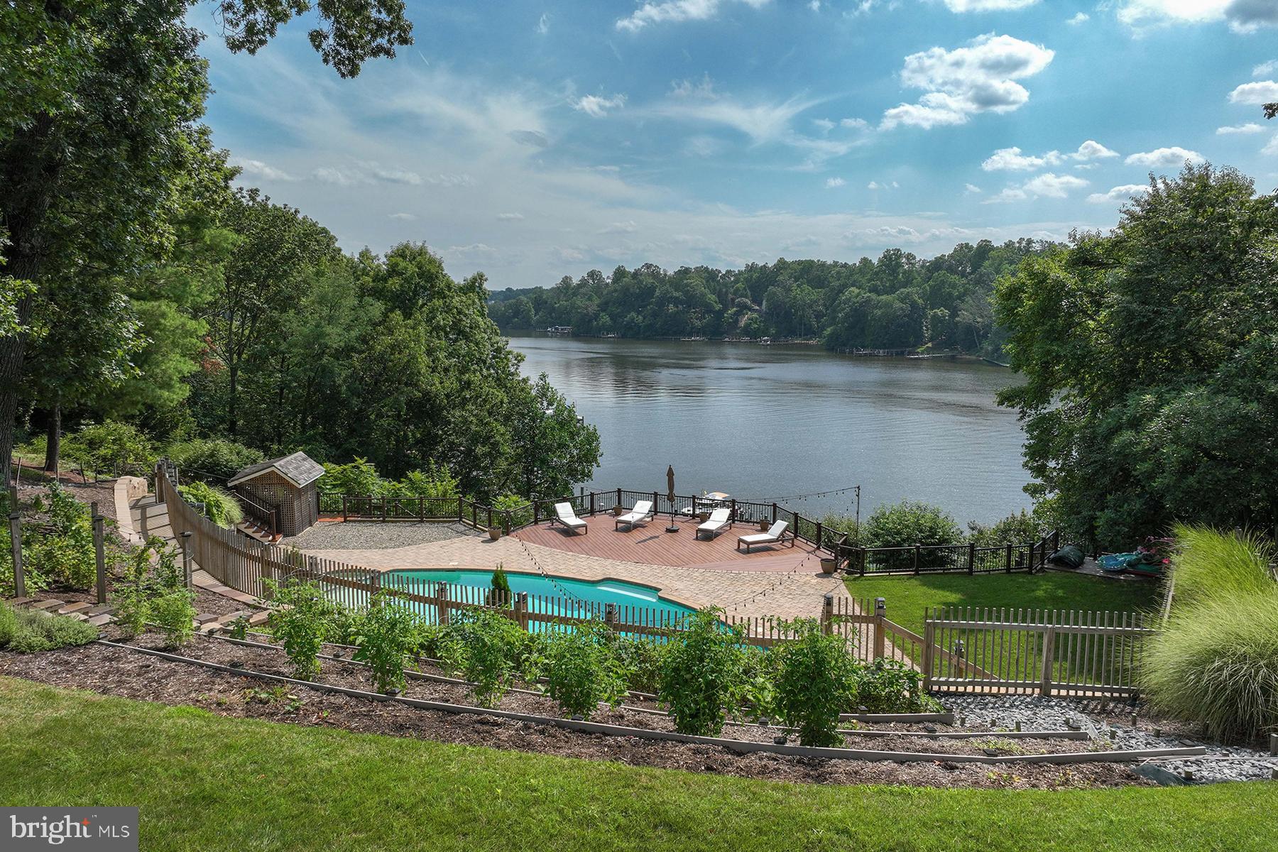 BROADVIEW ESTATES - Residential