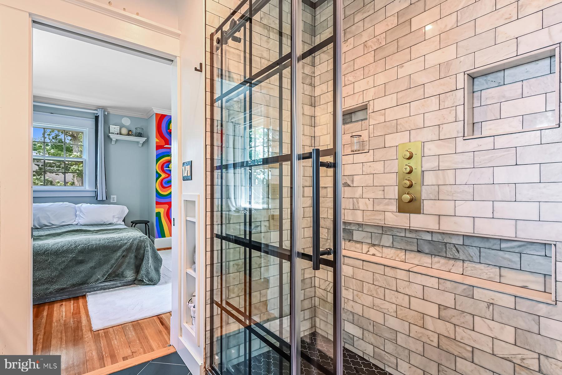 BROADVIEW ESTATES - Residential