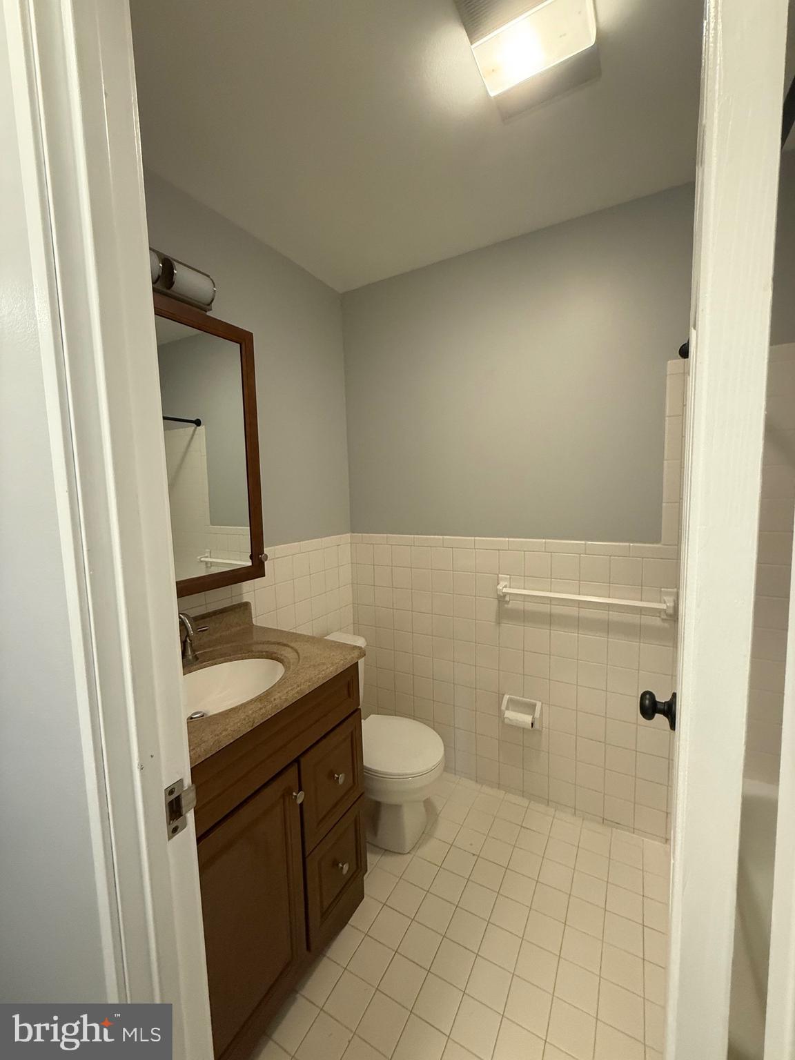 VILLAGE WALK - Residential Lease