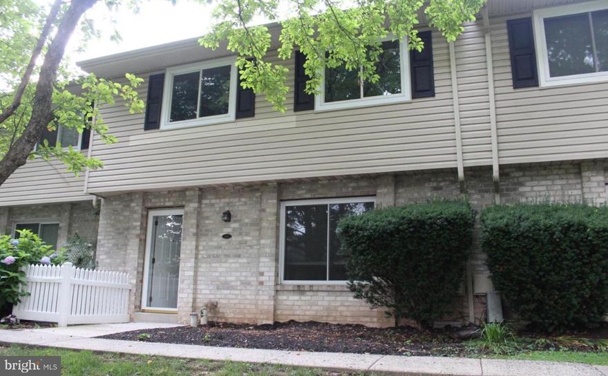 Available for Rent May 1st

Cozy 2 bed 1,5 bath Condo located in Village walk, fully redone in 2021 with new appliances, flooring and fixtures. Reserved parking, quiet common area and community pool. 
First, Last and Security due at signing.
No Pets 
No Smoking
