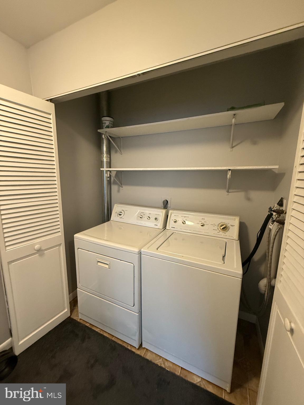 VILLAGE WALK - Residential Lease