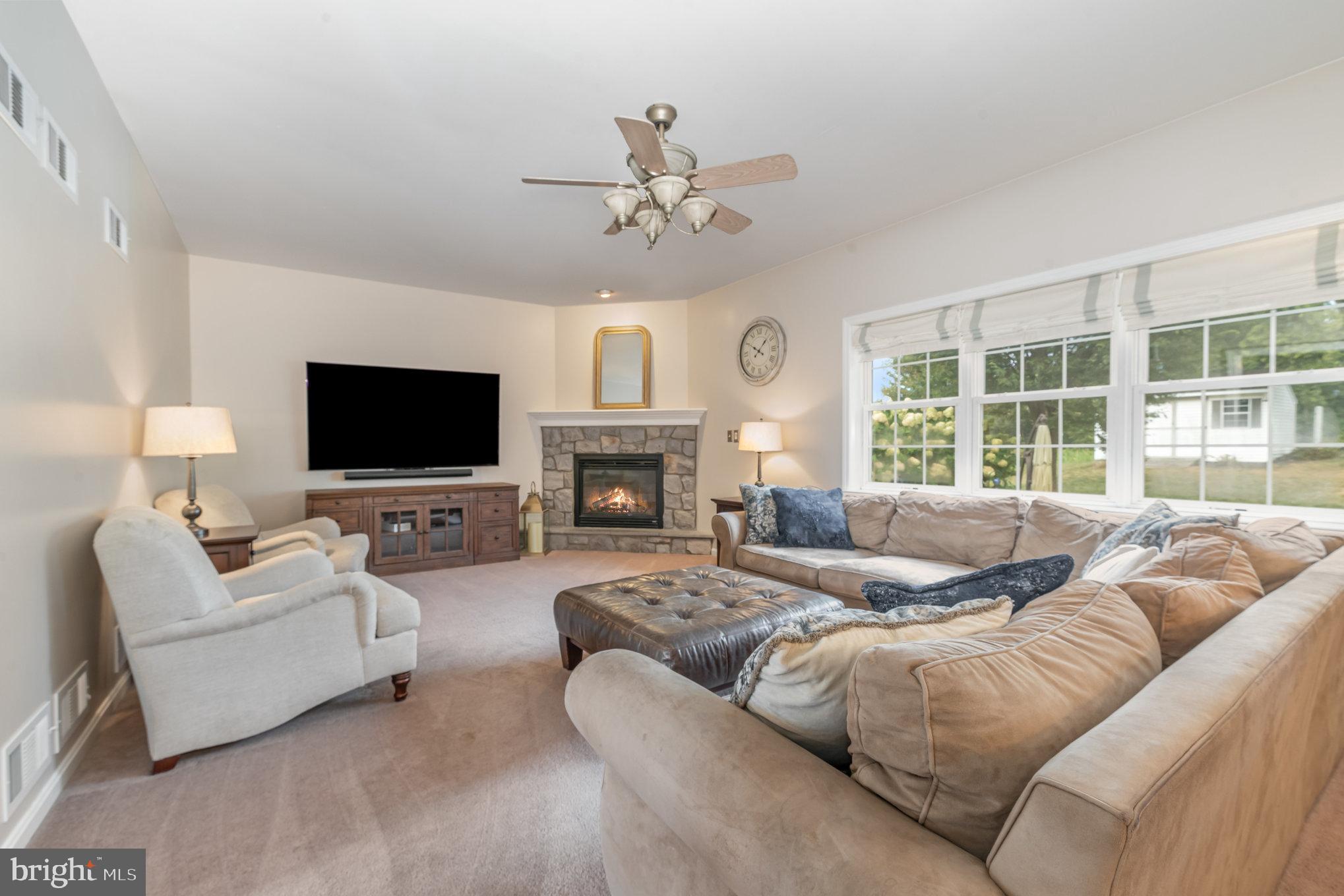 WEST RIDGE - Residential