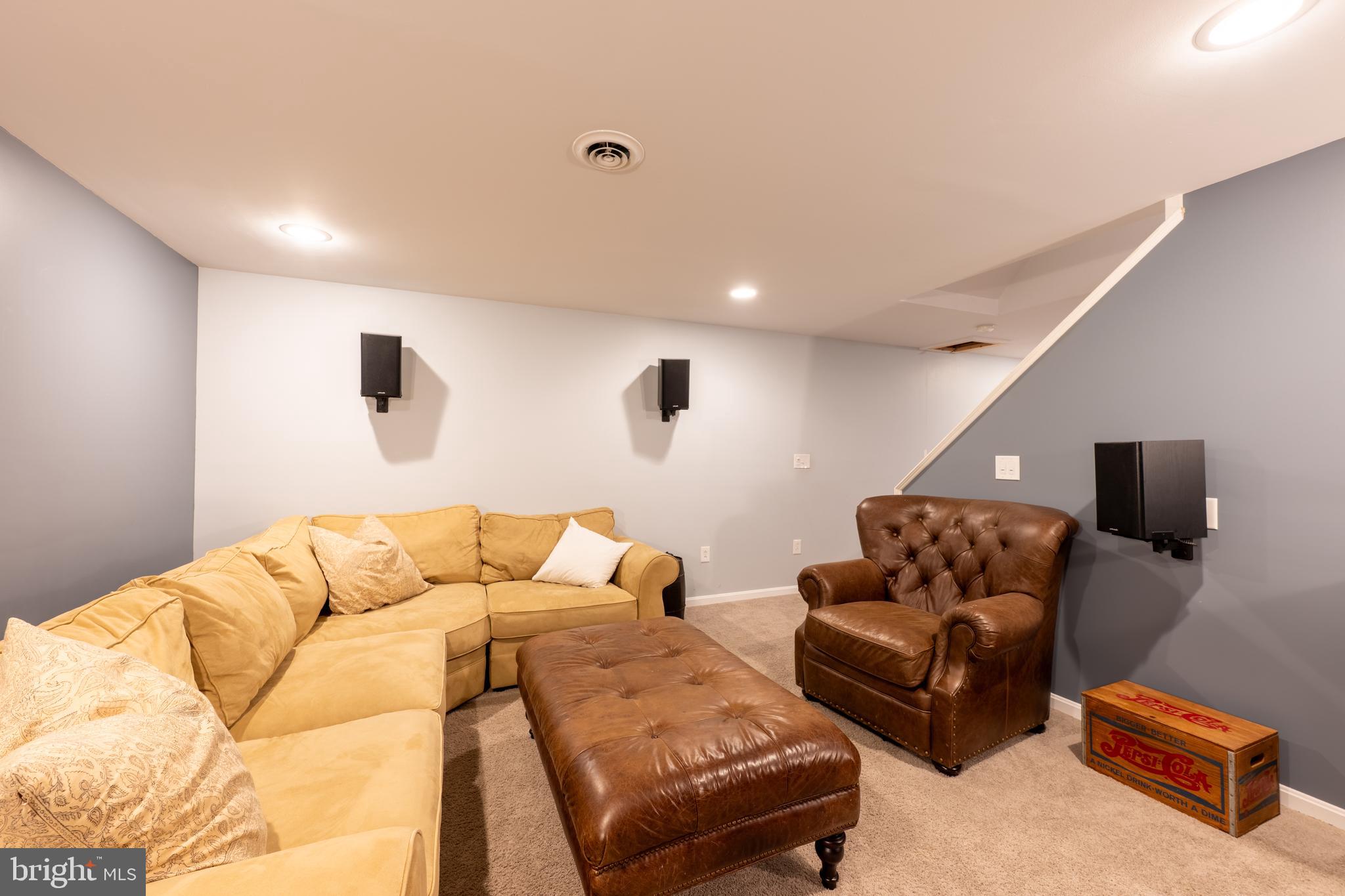 WEST RIDGE - Residential