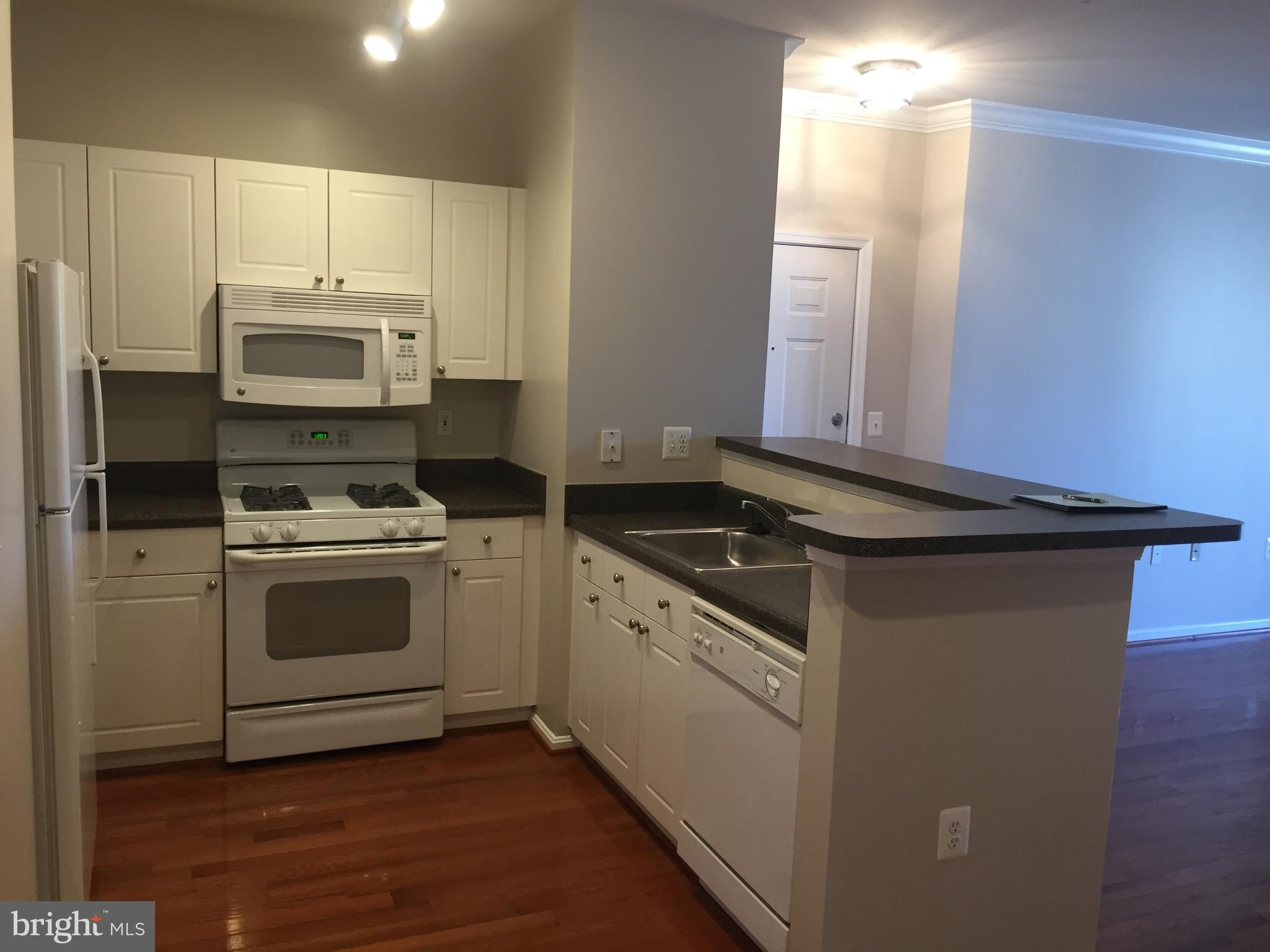 FAIRFAX RIDGE CONDOS - Residential