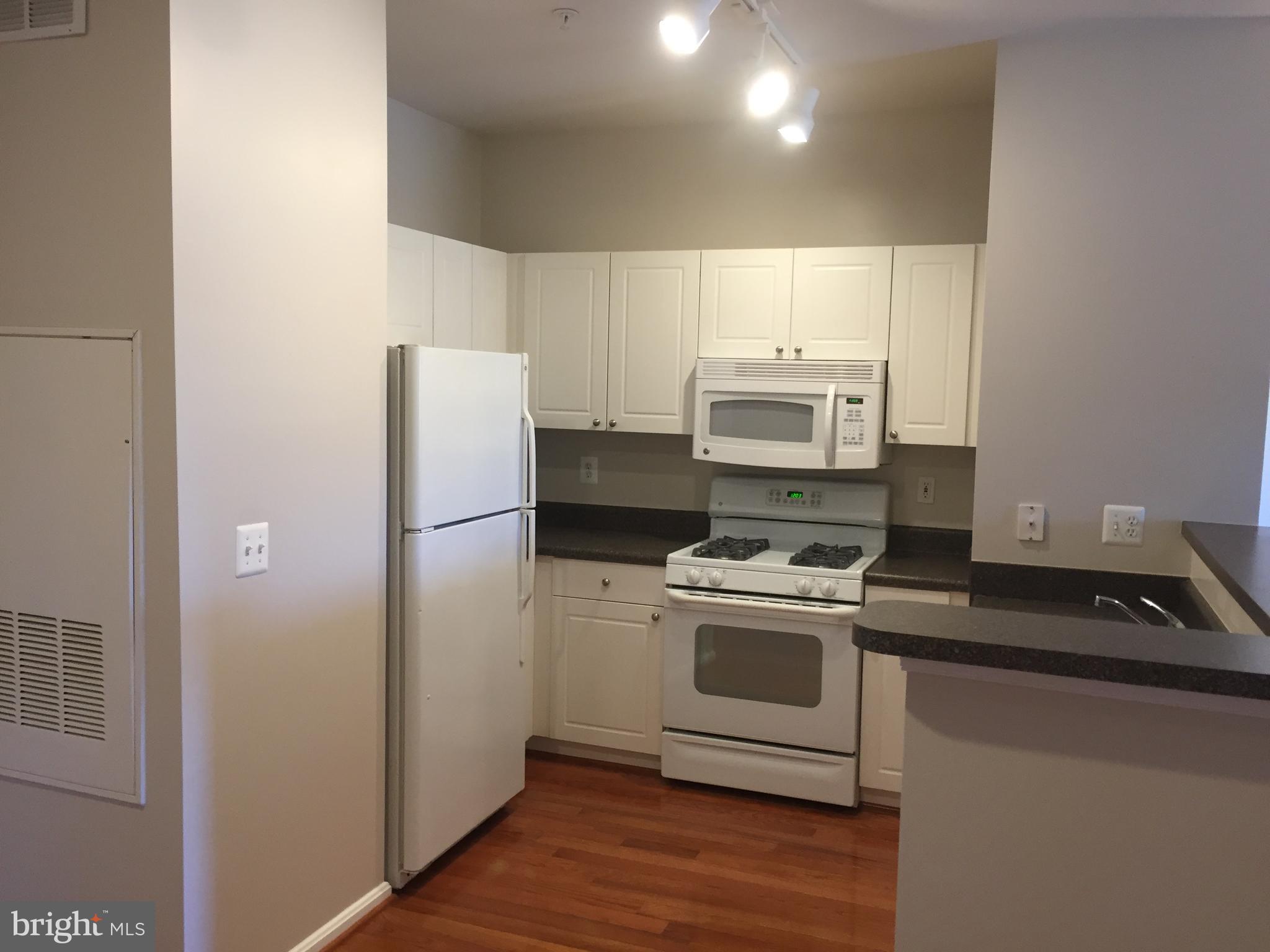 FAIRFAX RIDGE CONDOS - Residential