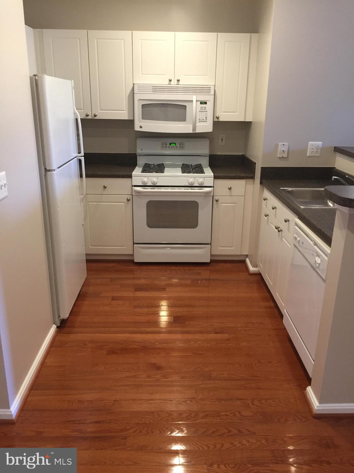 FAIRFAX RIDGE CONDOS - Residential